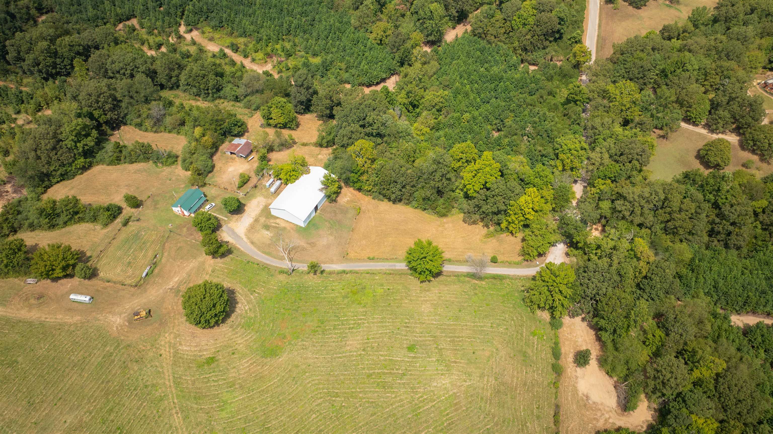 2360 Burnette Rd Property Photo 3