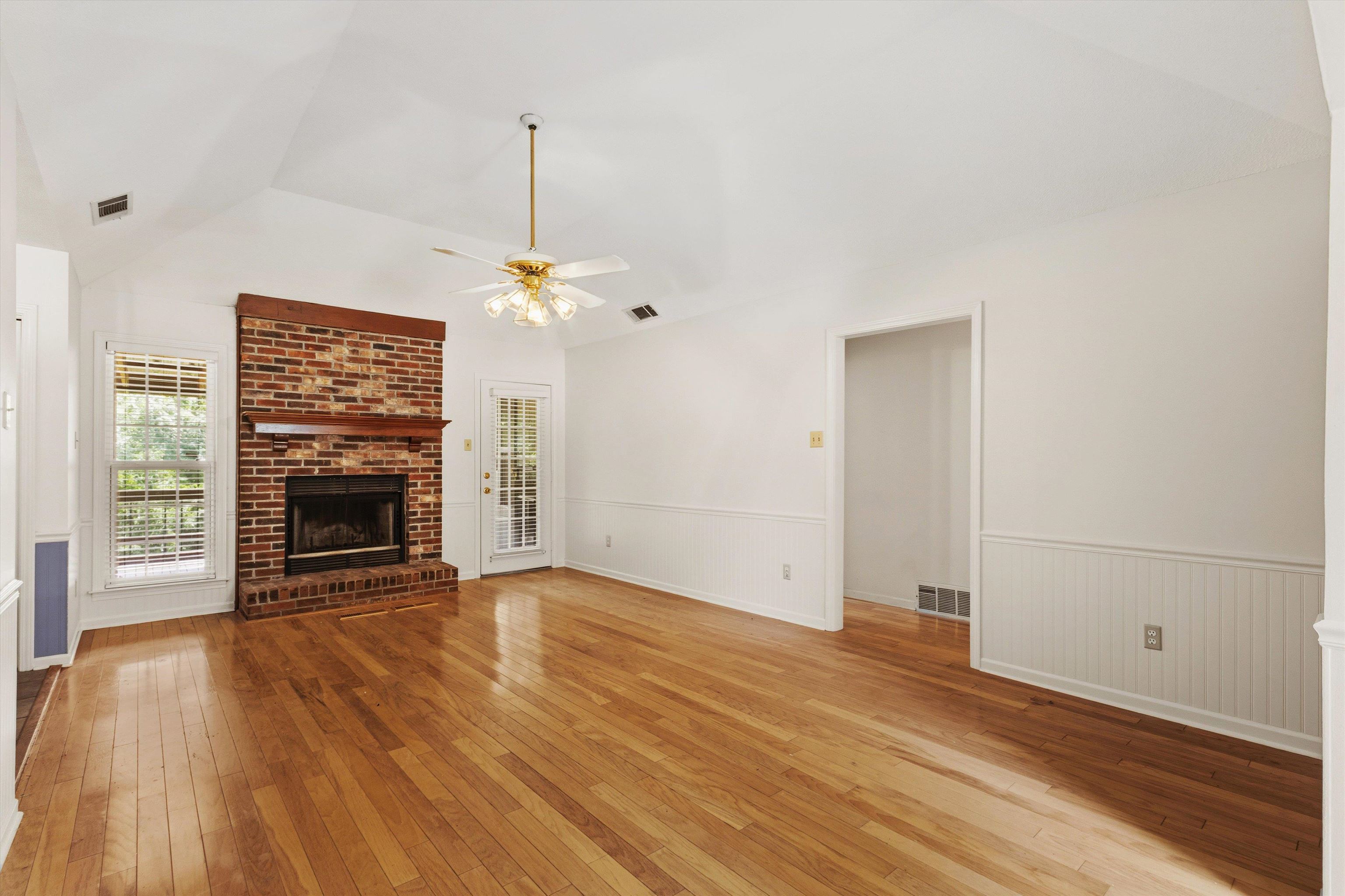 1095 Locke-cuba Rd Property Photo 5