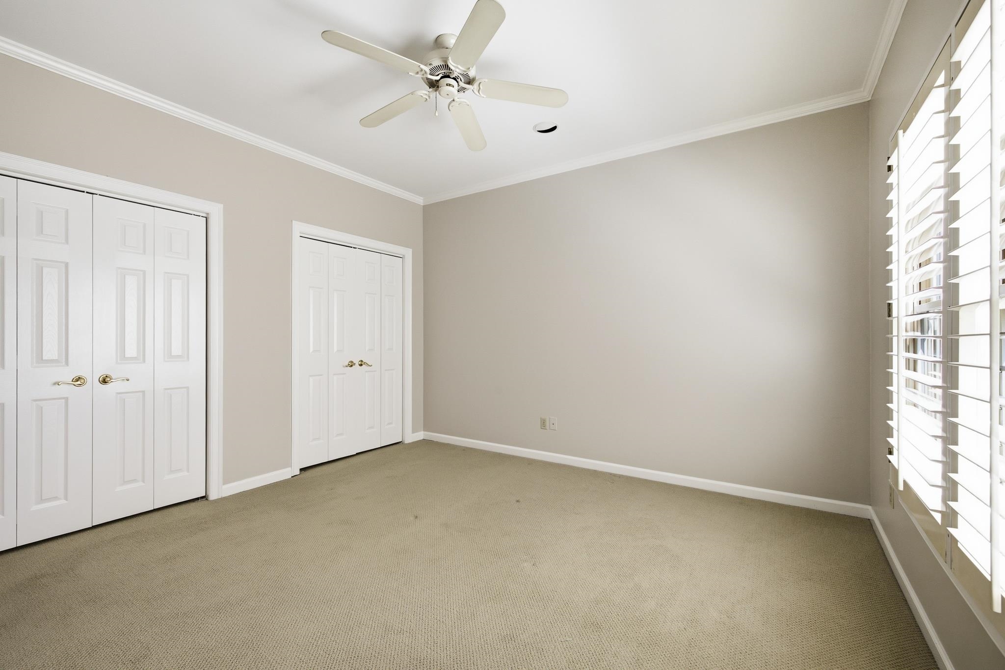 954 Island Dr Property Photo 22