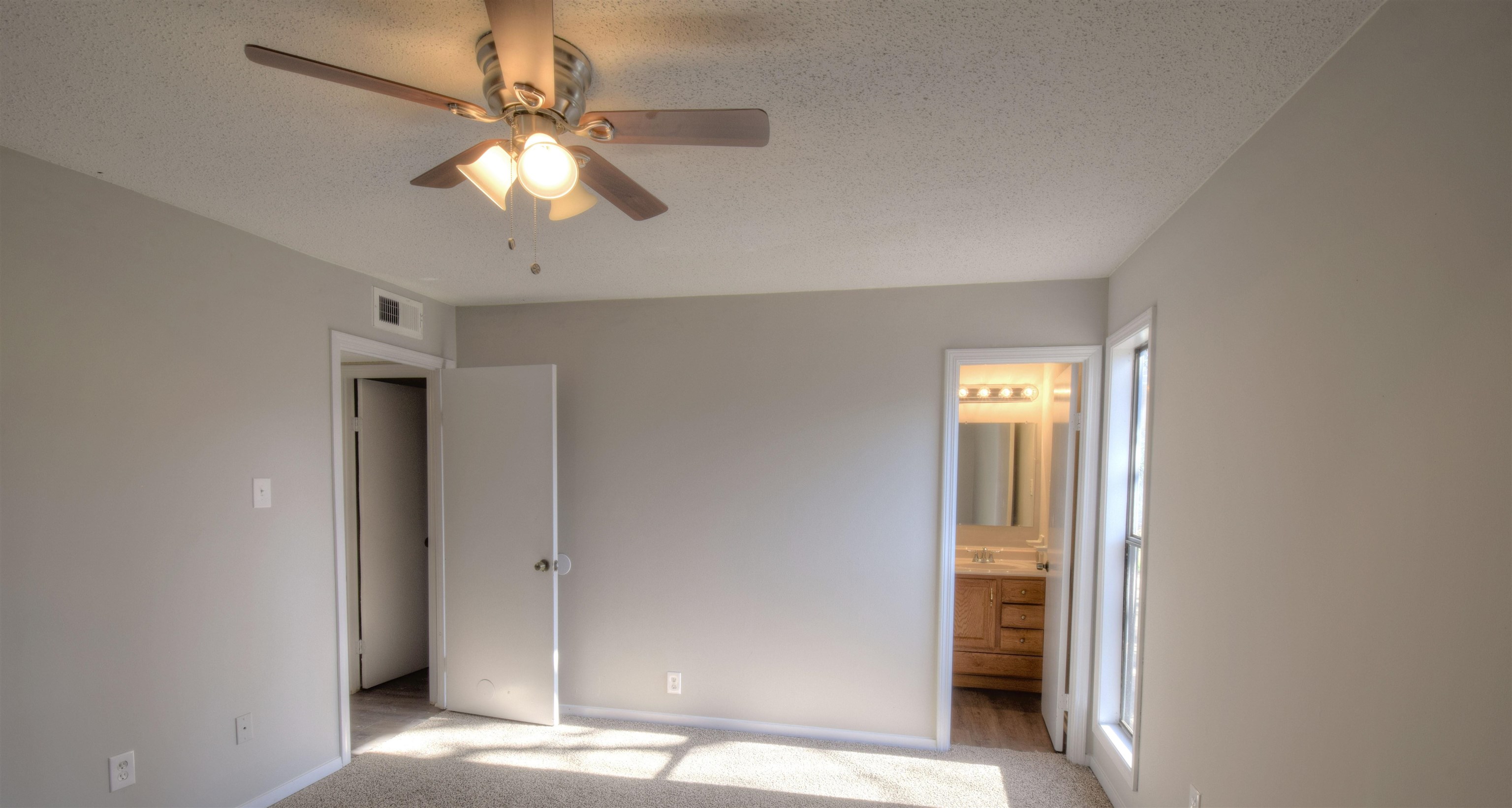 4957 Shelter Cv Property Photo 5
