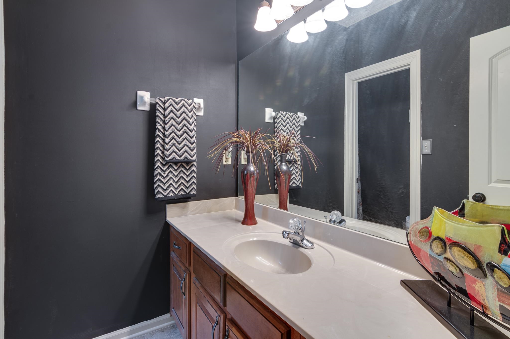 11095 Latting Rd Property Photo 26