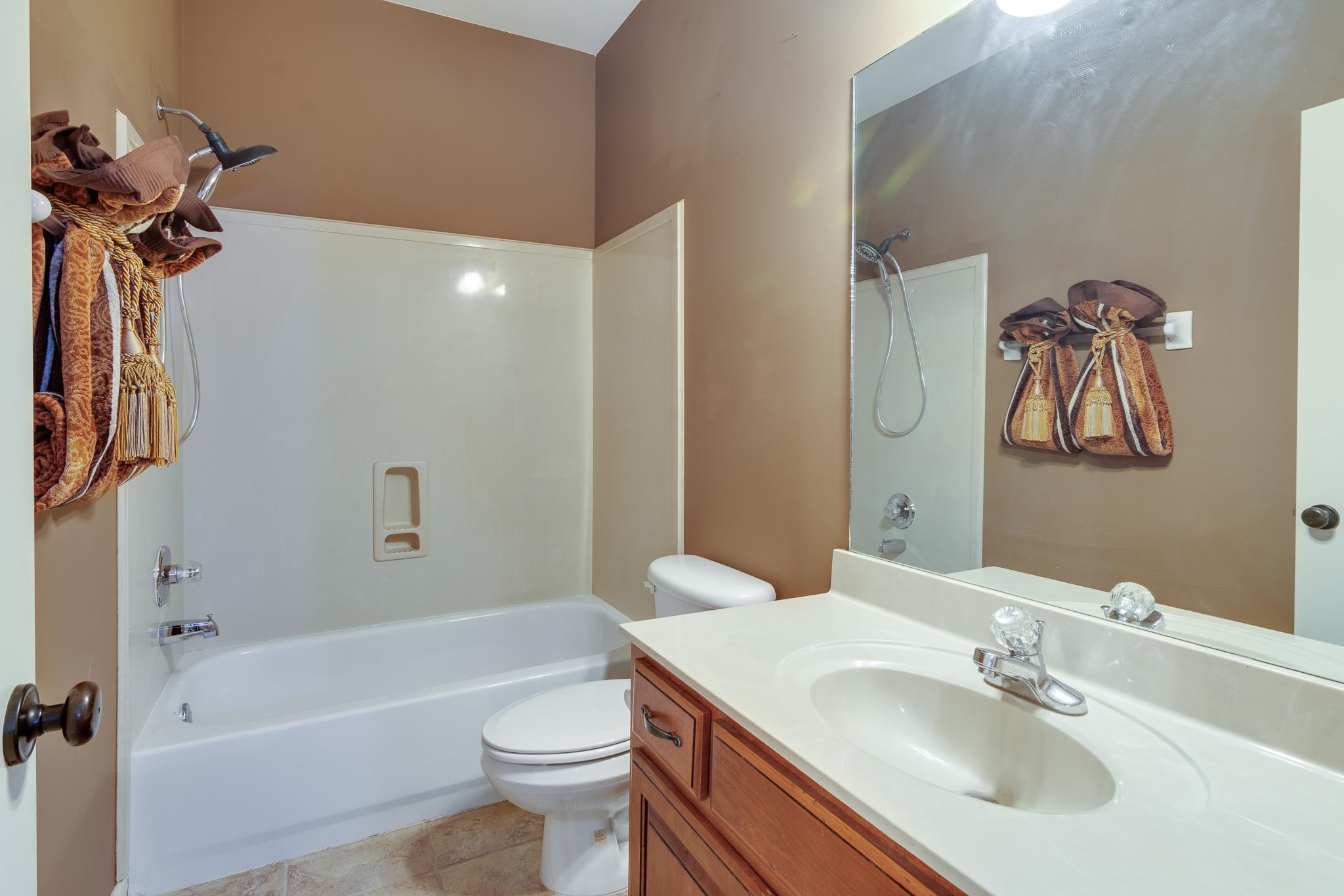 11095 Latting Rd Property Photo 28