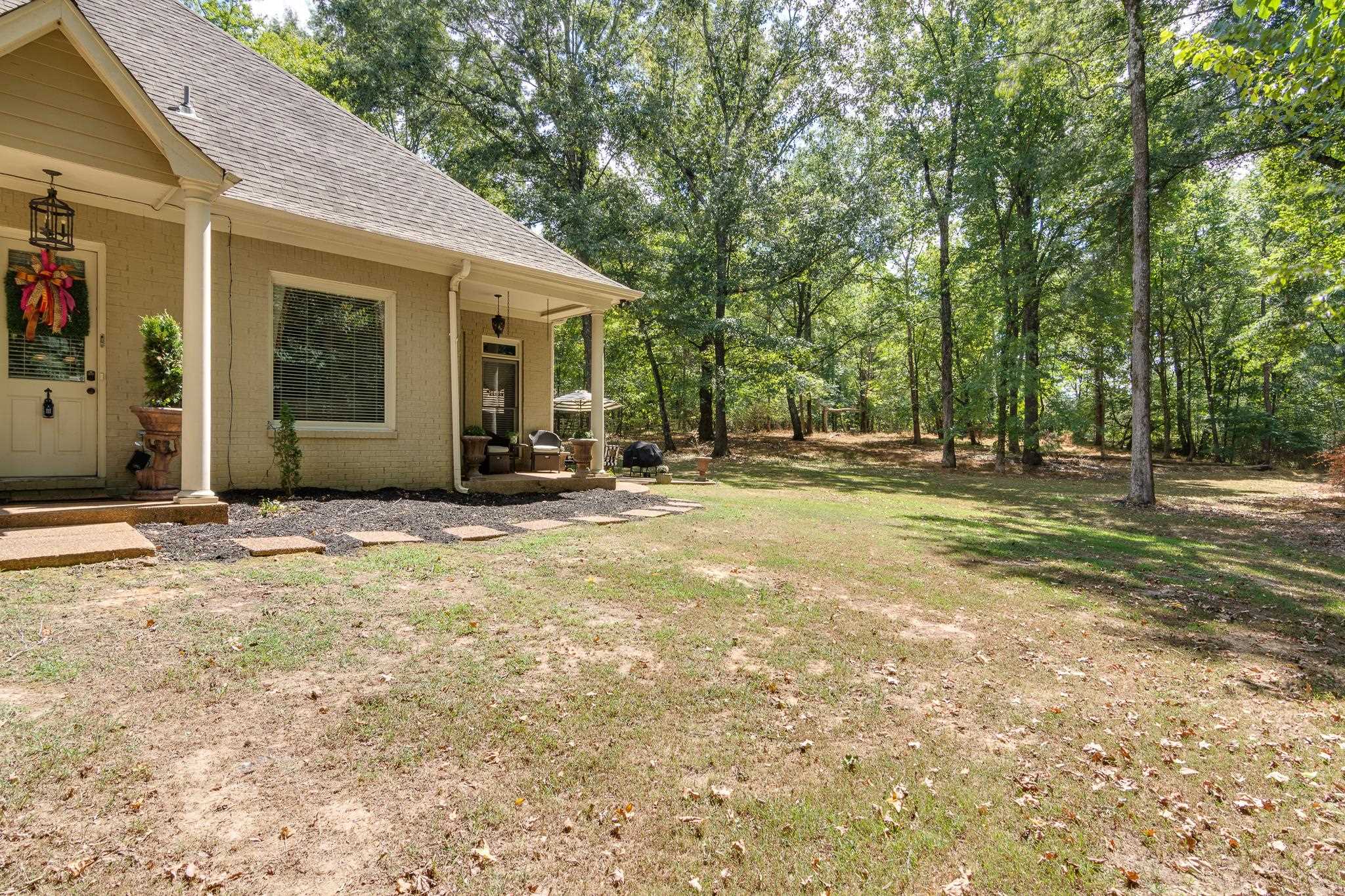 11095 Latting Rd Property Photo 32