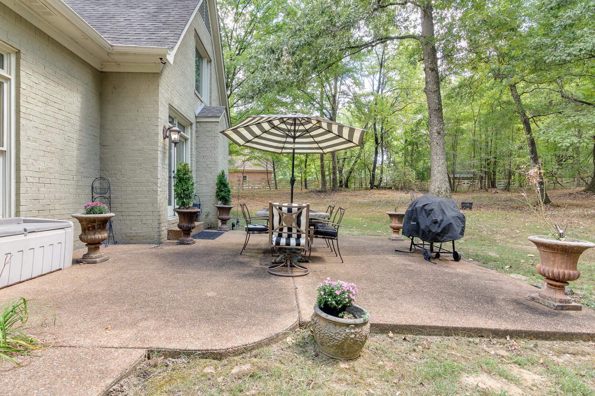 11095 Latting Rd Property Photo 33