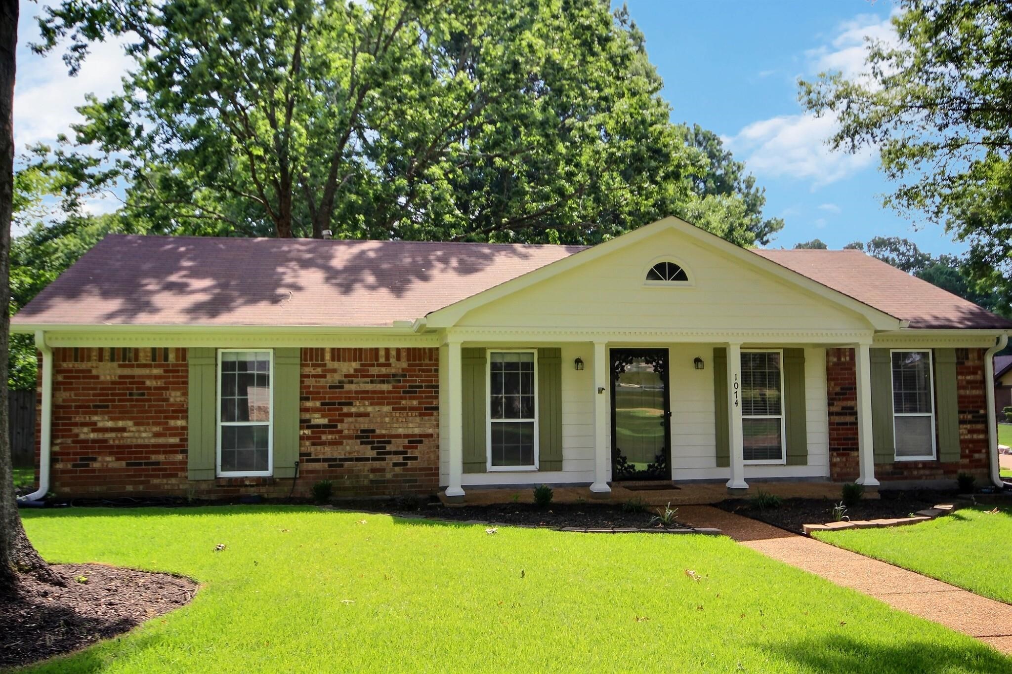 1074 Tararidge Dr Property Photo 3