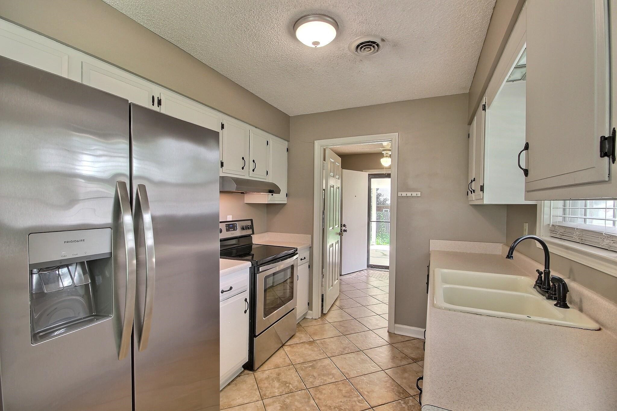 1074 Tararidge Dr Property Photo 11