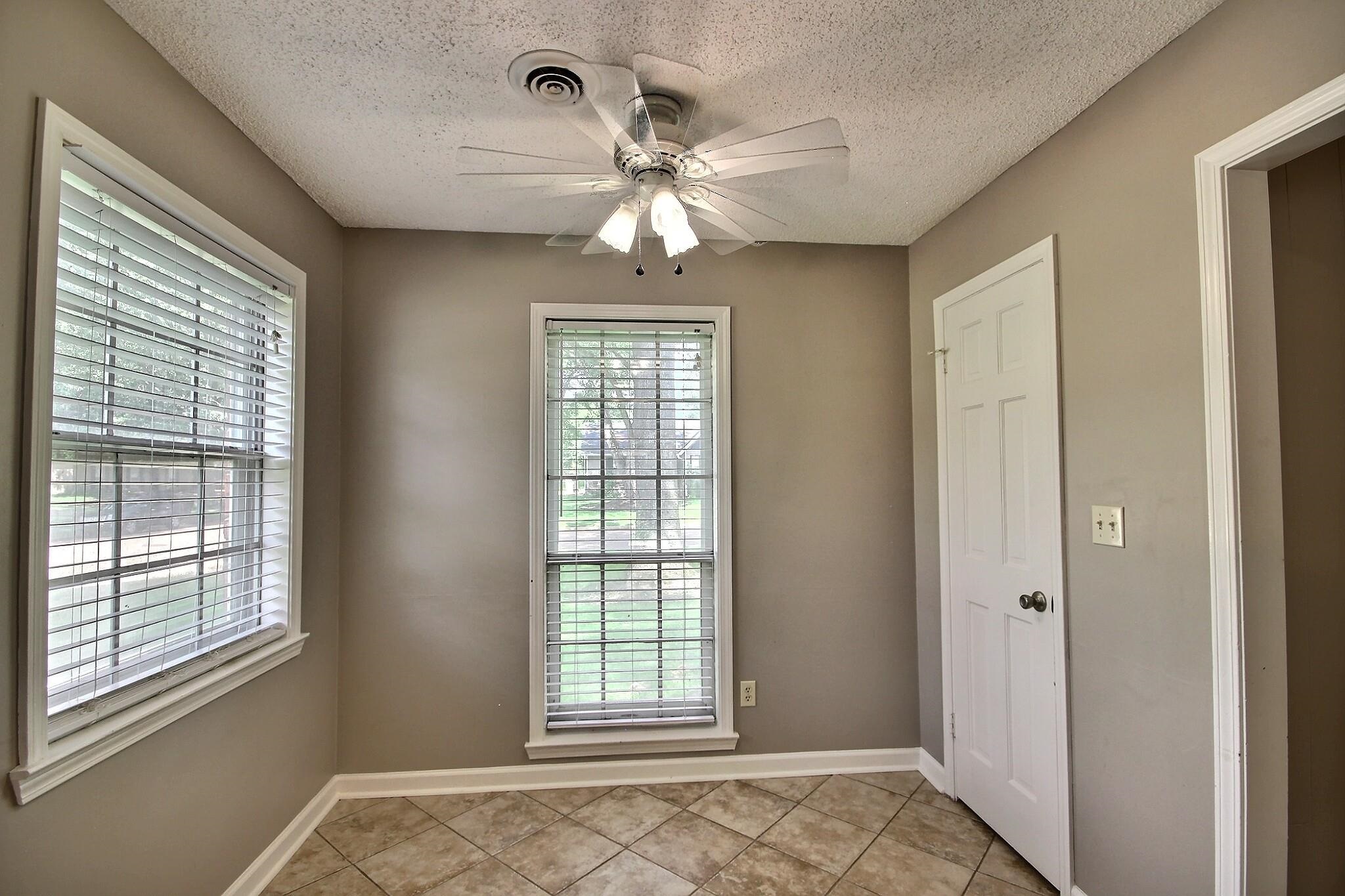 1074 Tararidge Dr Property Photo 13