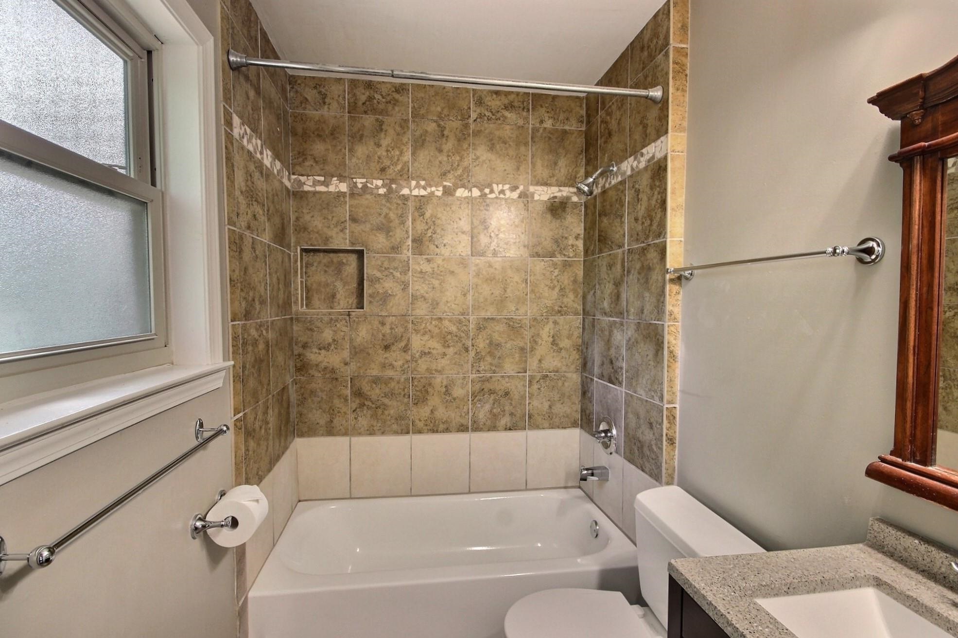 1074 Tararidge Dr Property Photo 21
