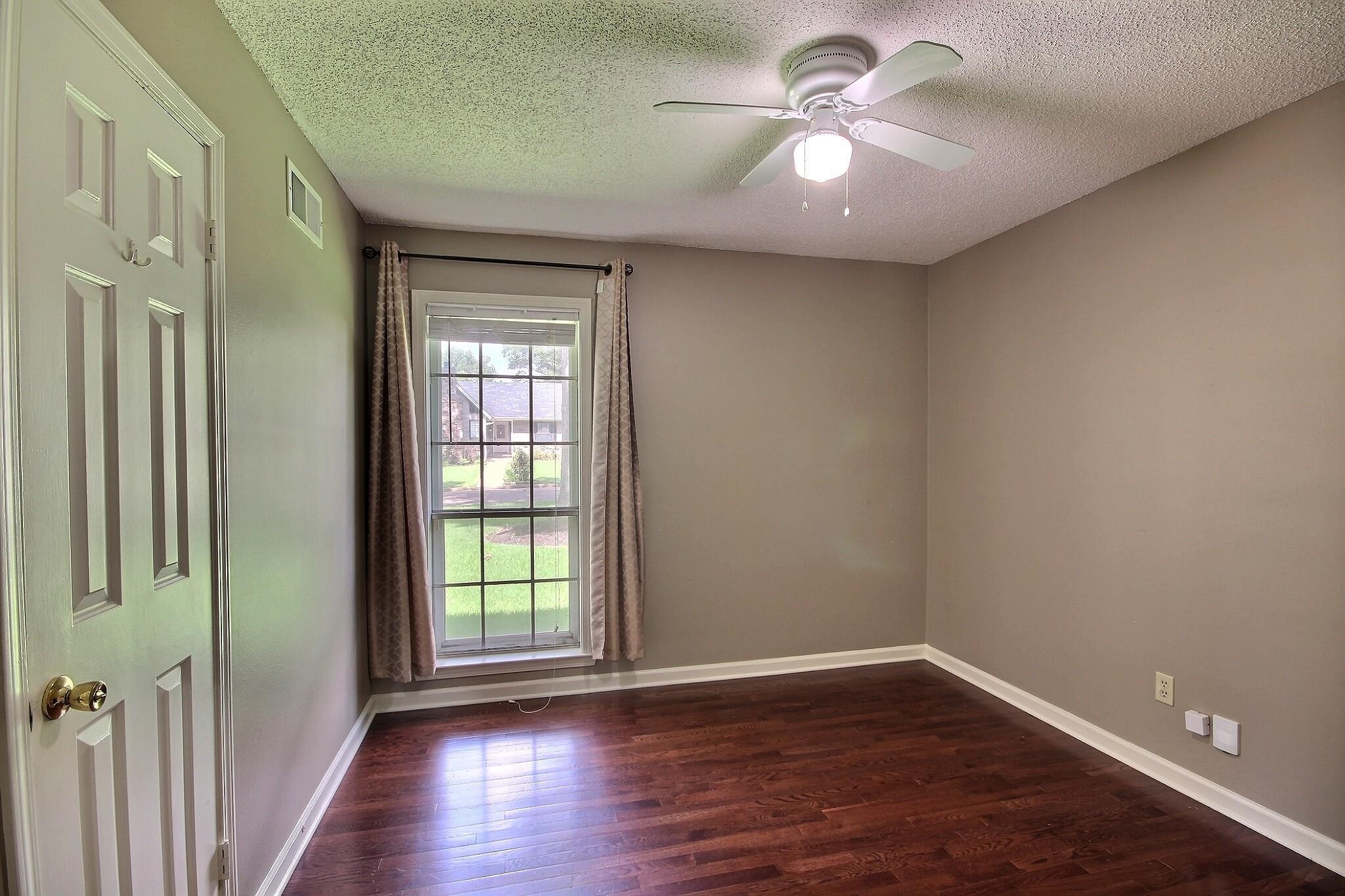 1074 Tararidge Dr Property Photo 24