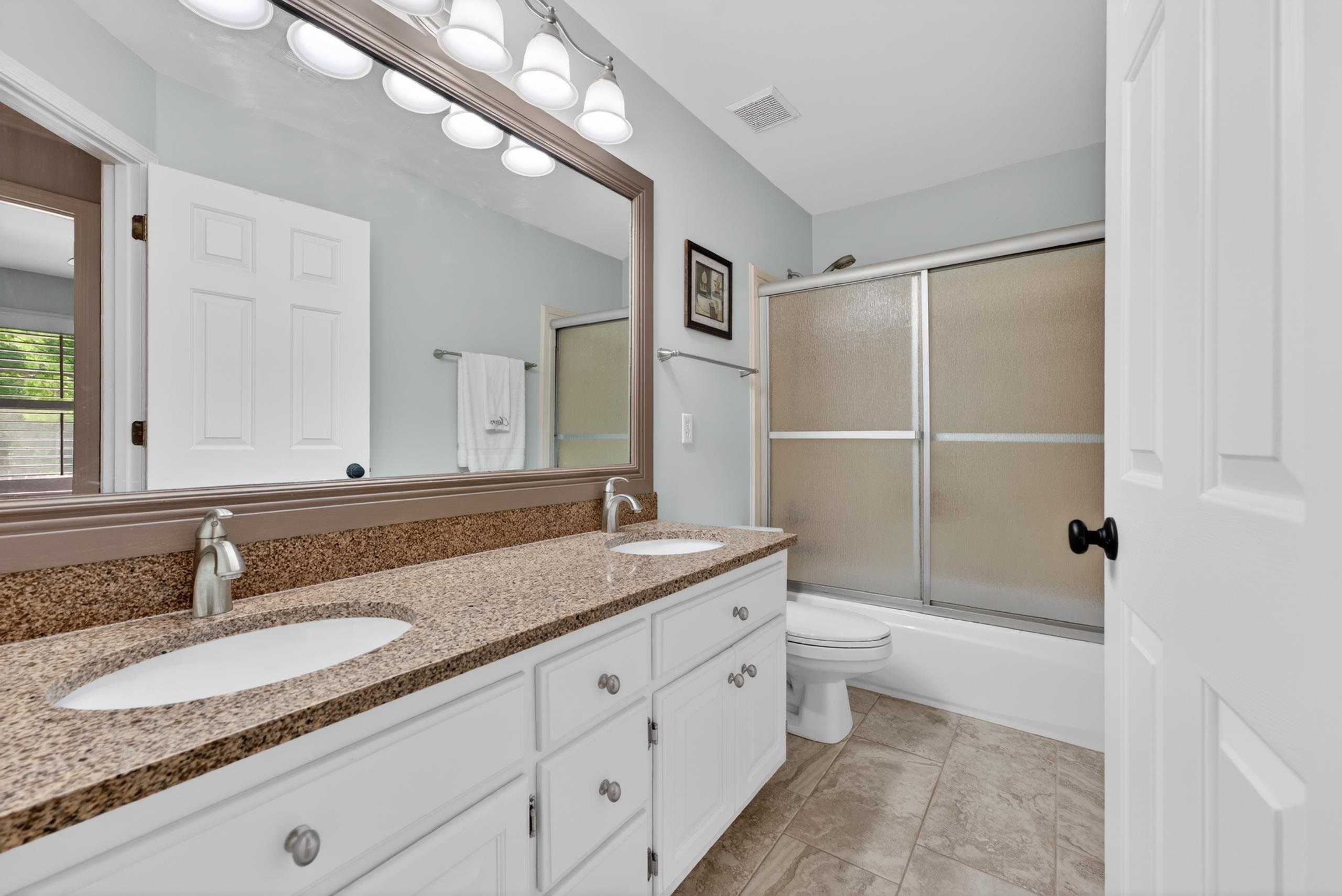 1572 John Ridge Dr Property Photo 28