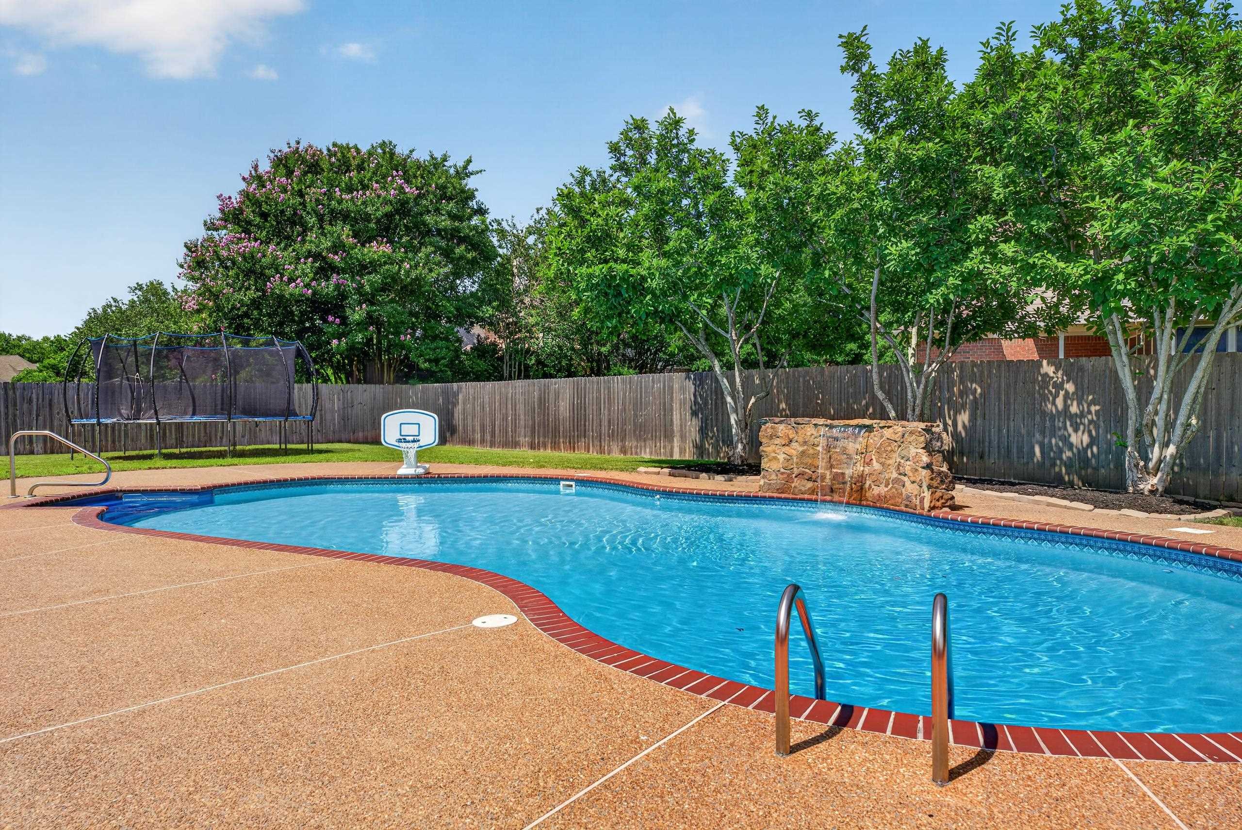 1572 John Ridge Dr Property Photo 34