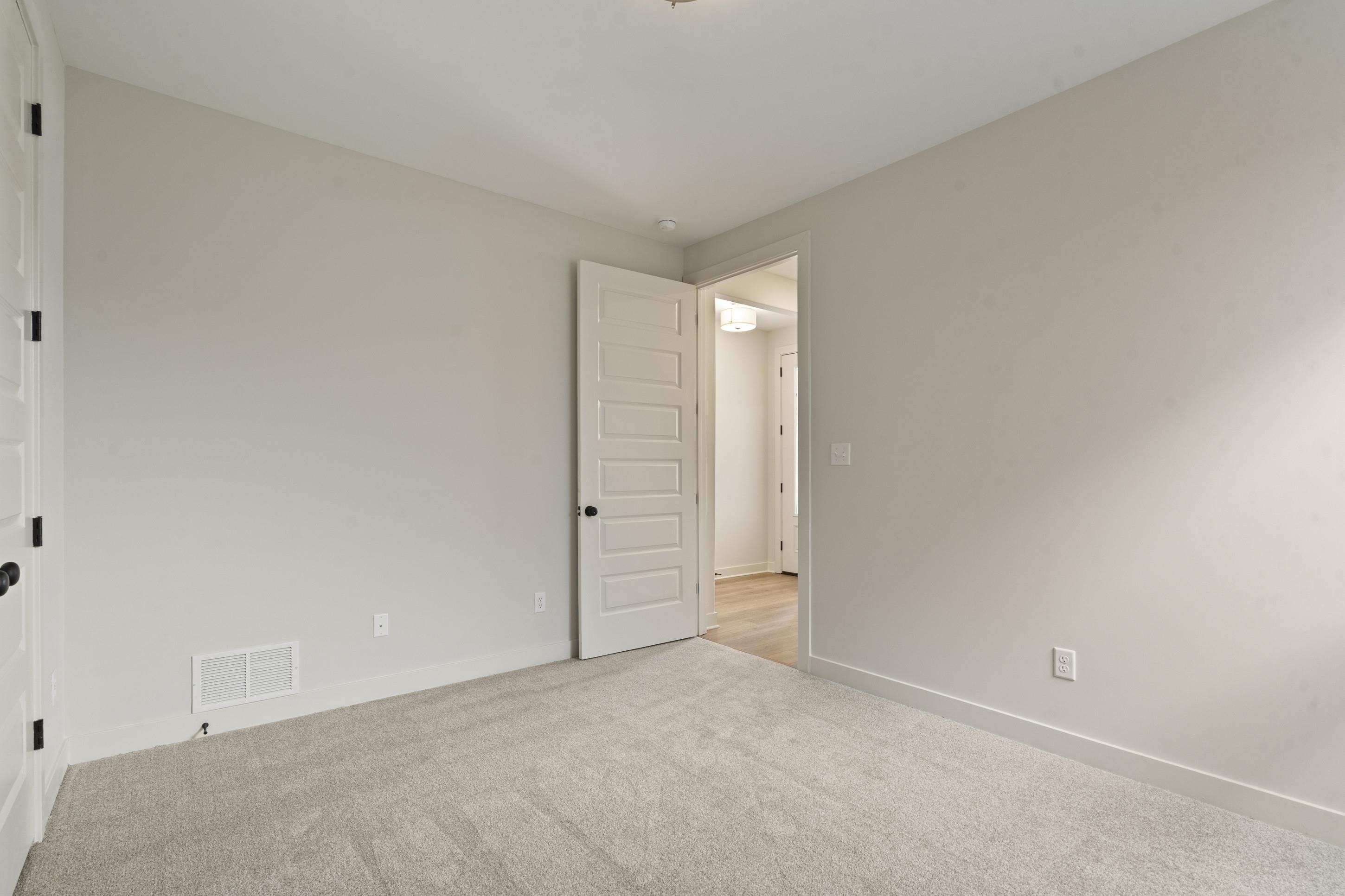 3134 Mannington Dr Property Photo 20