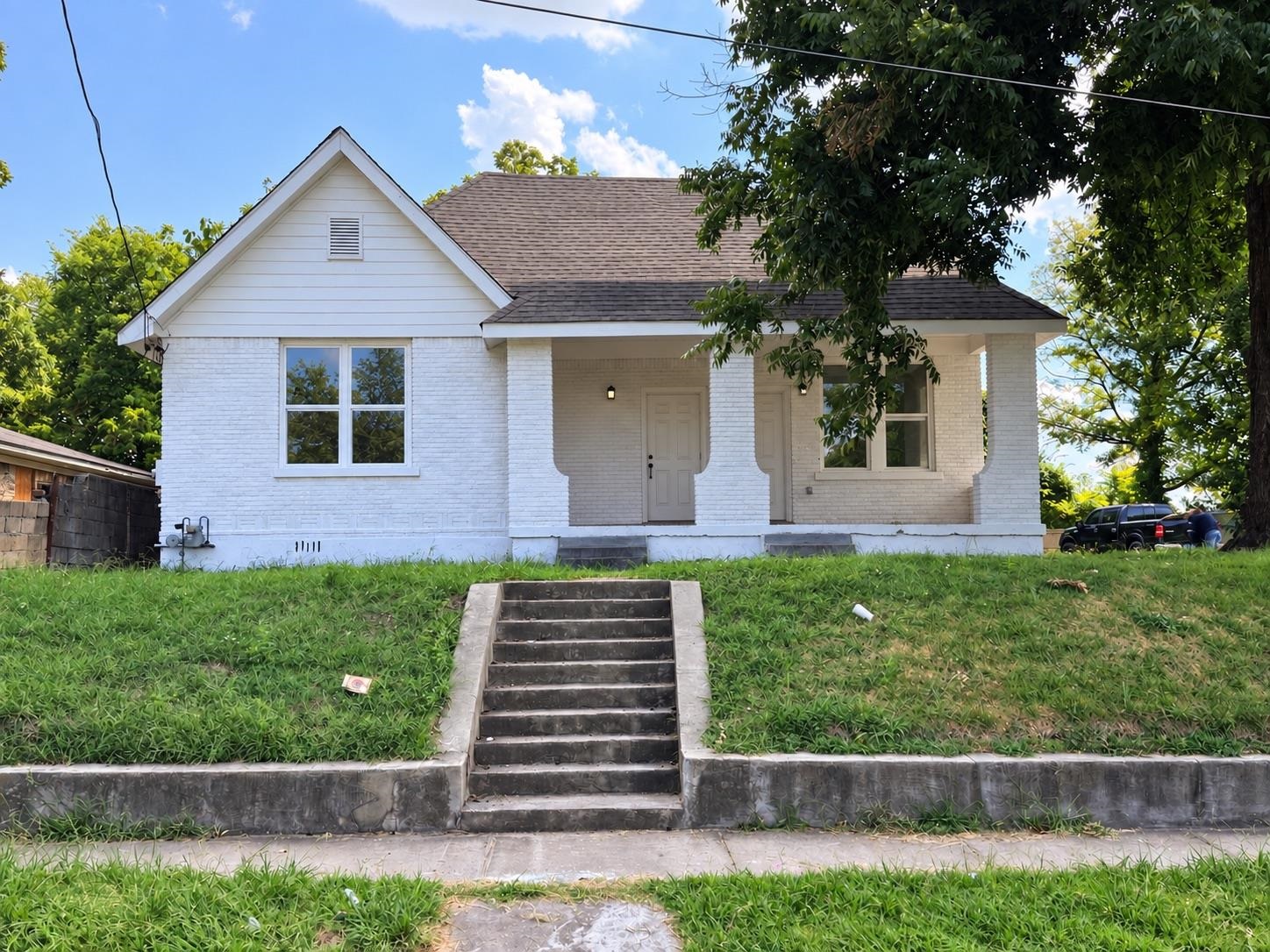 634 N Manassas St Property Photo 2
