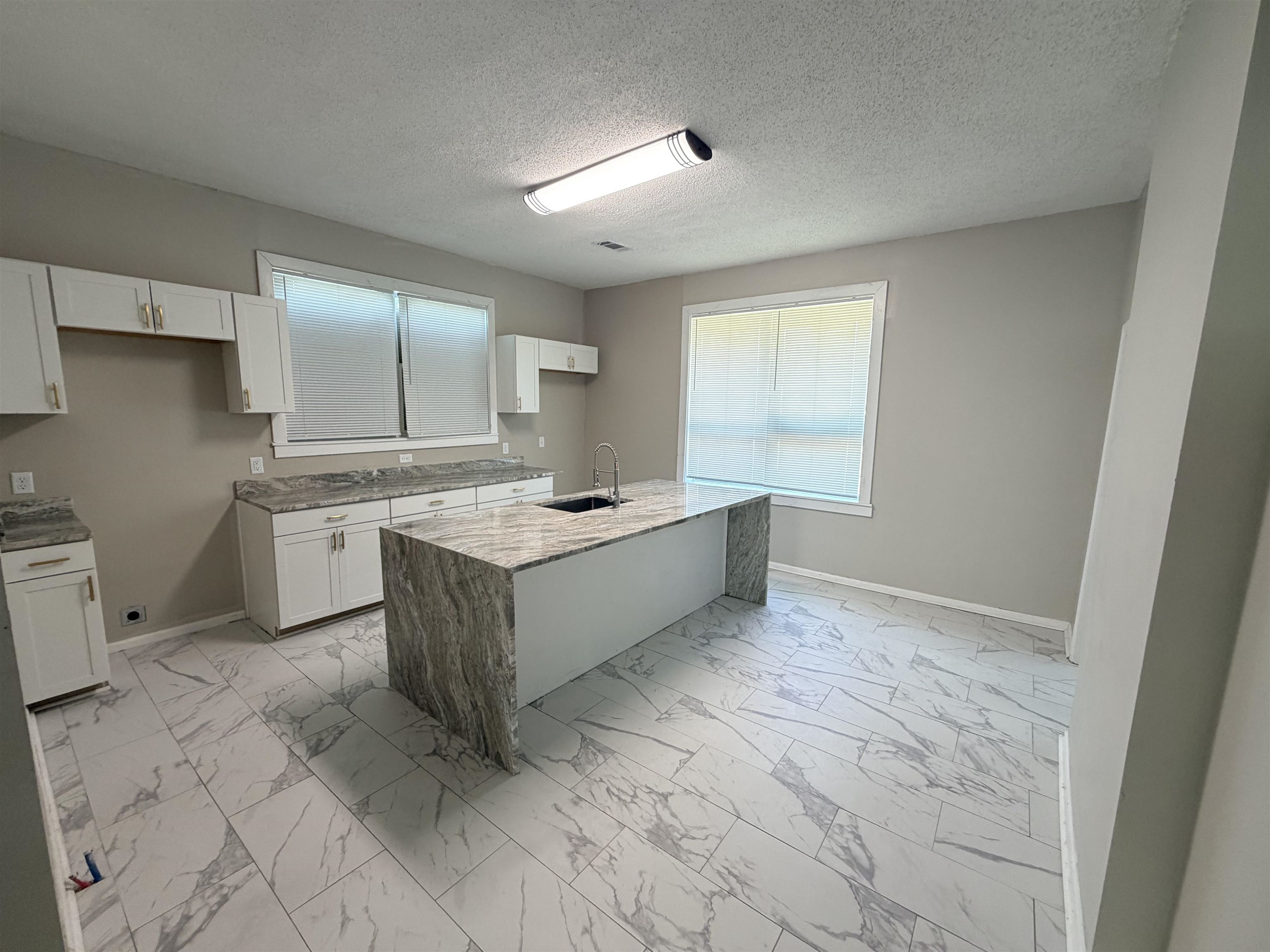 634 N Manassas St Property Photo 4