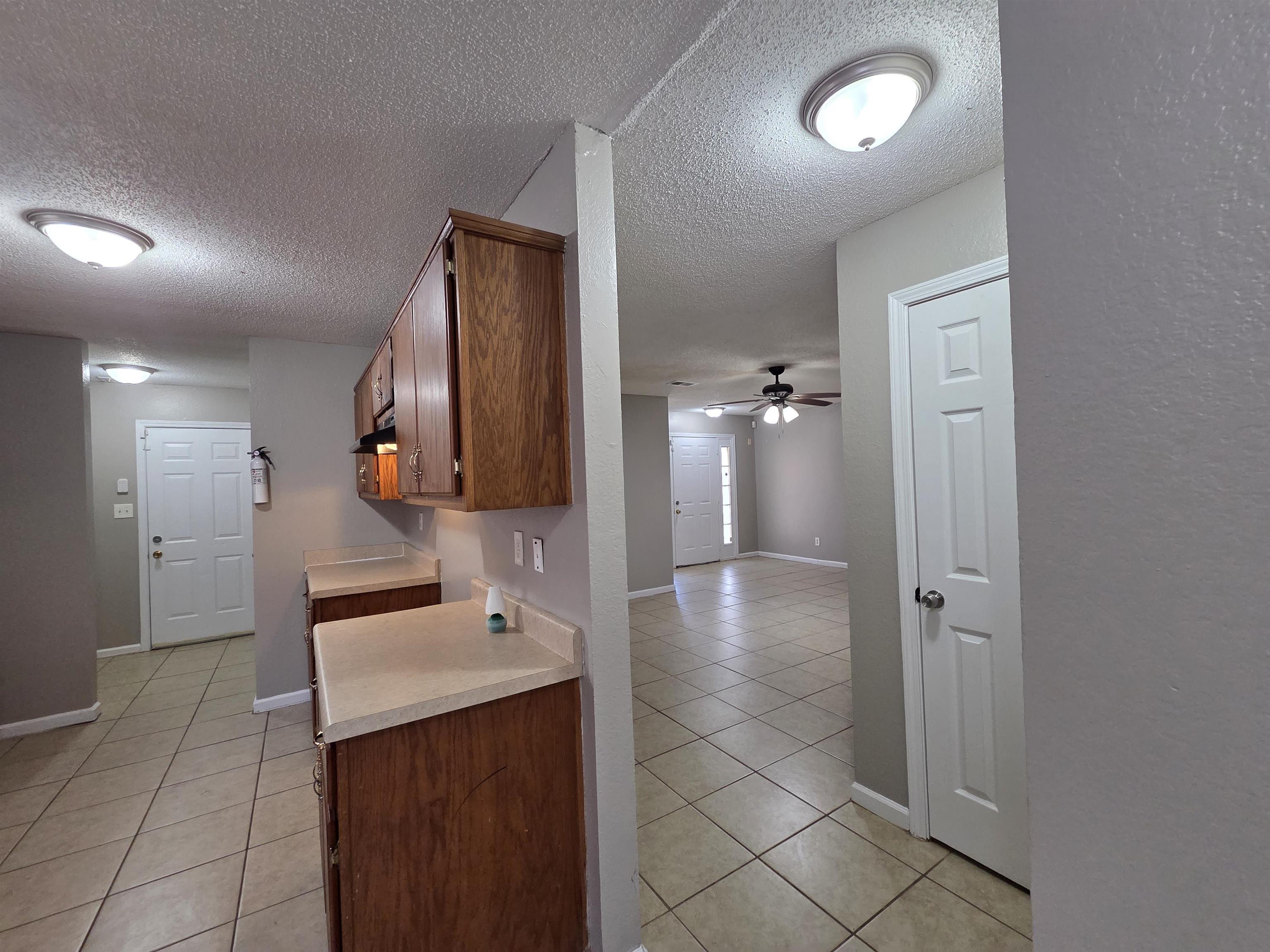 4866 Royal Run Dr Property Photo 10