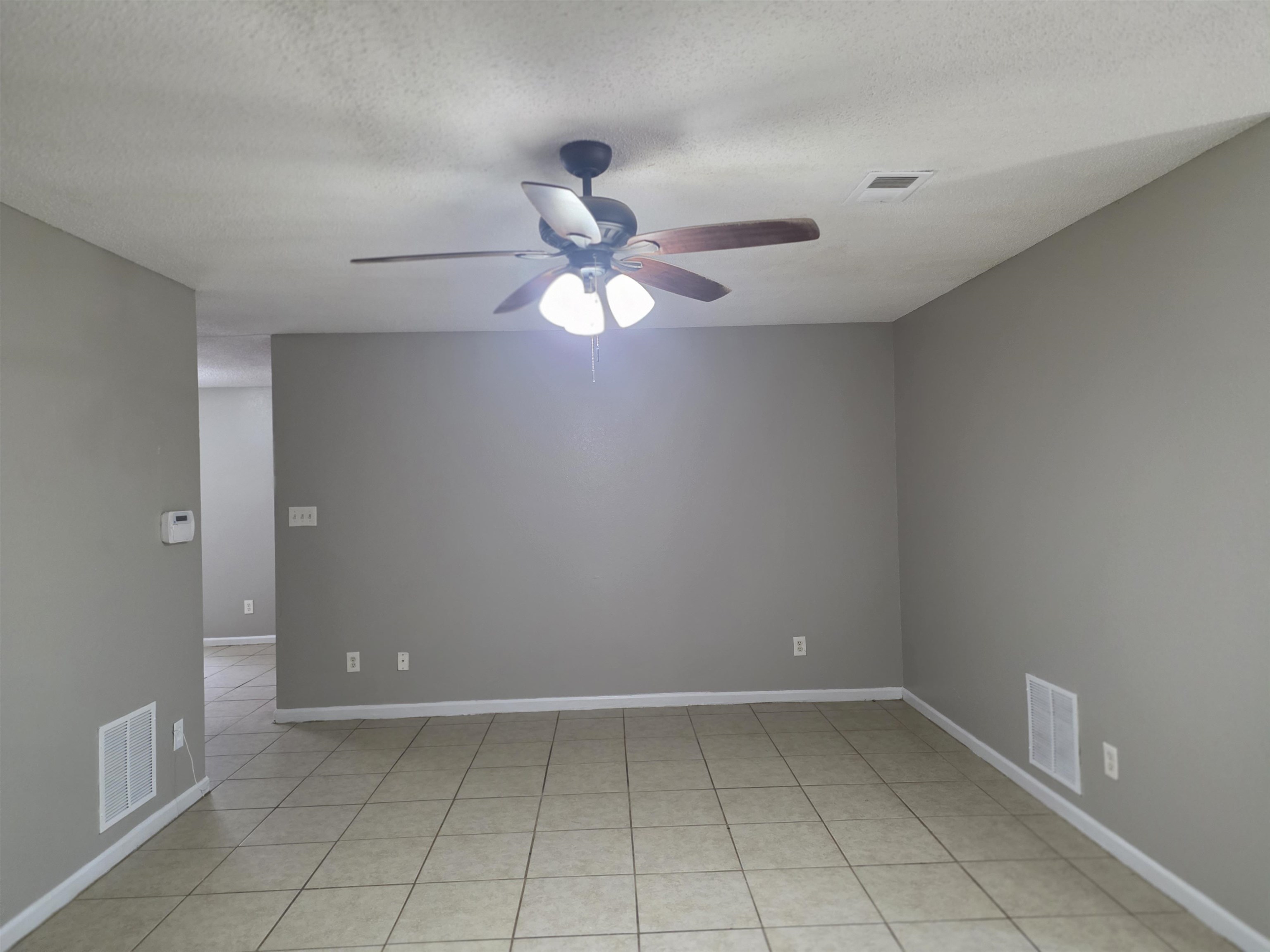 4866 Royal Run Dr Property Photo 14