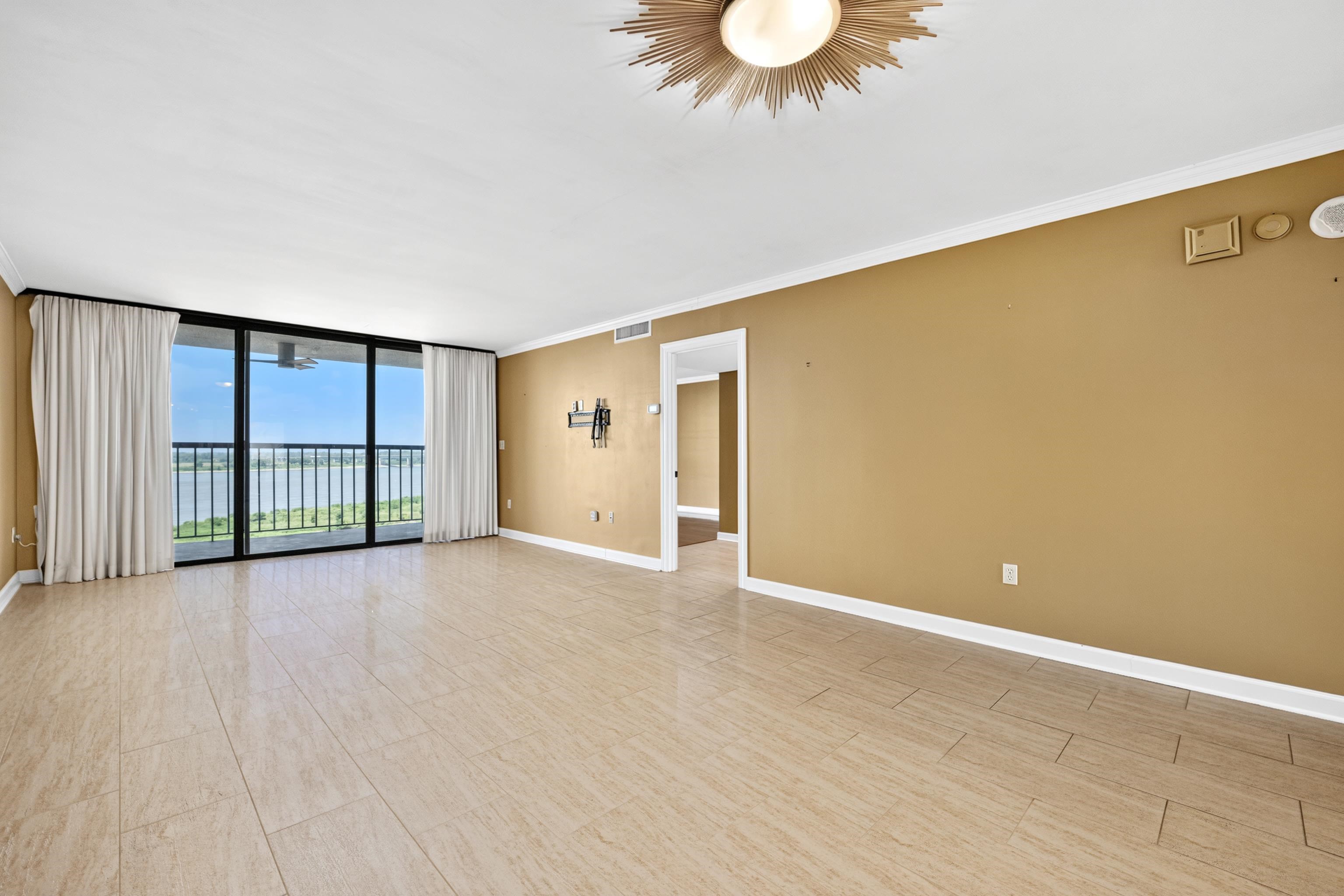 200 Wagner Pl 805 Property Photo 16