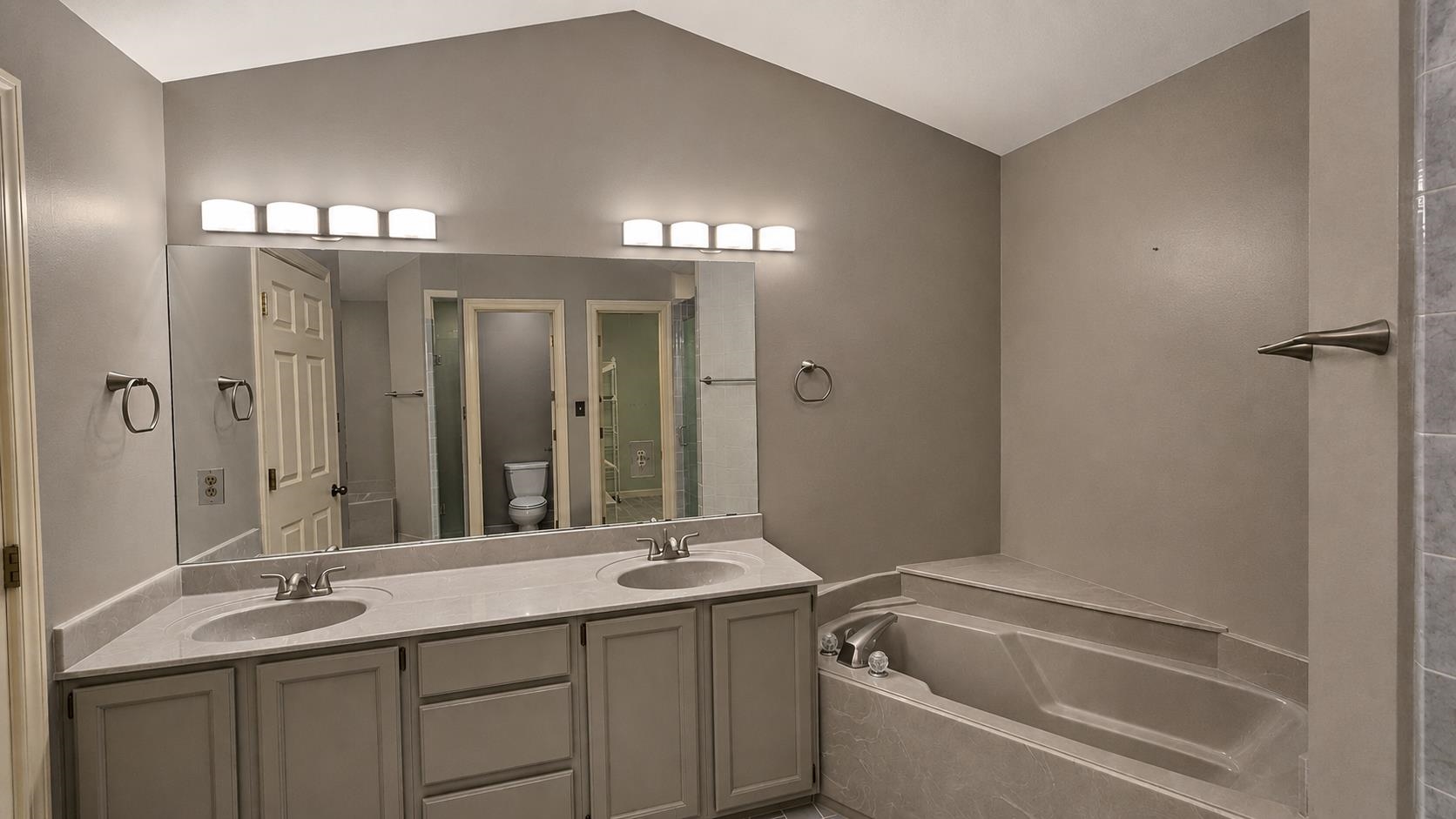 1501 Granville Ln Property Photo 23