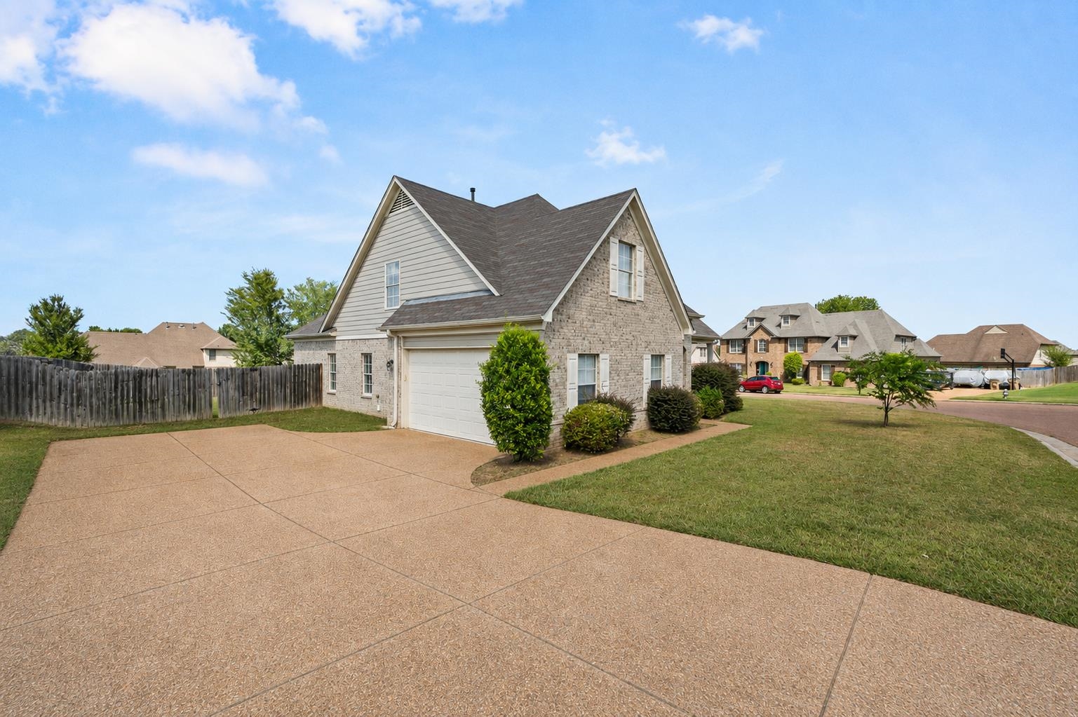 1057 Kentshire Cv Property Photo 12