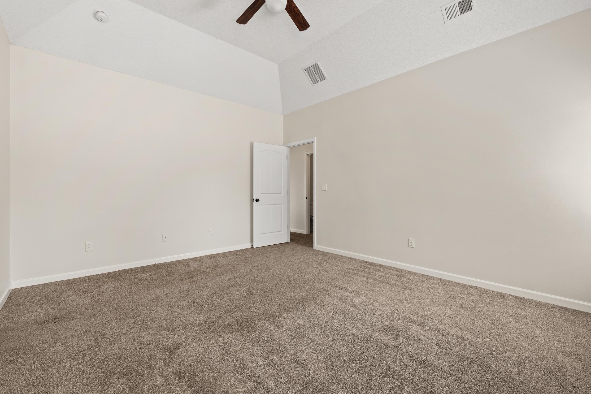 1057 Kentshire Cv Property Photo 22