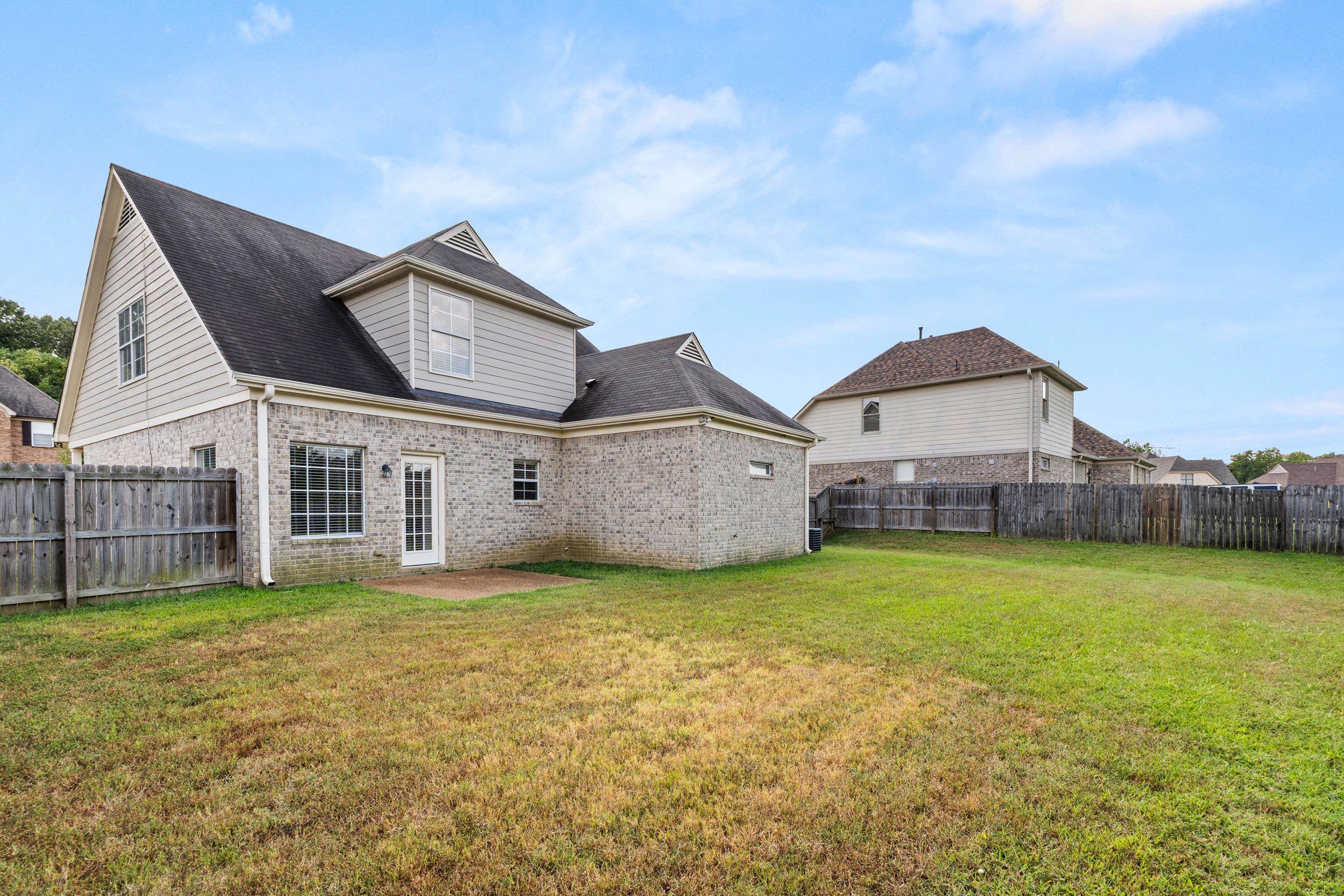 1057 Kentshire Cv Property Photo 28