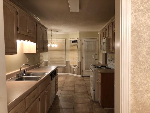 9246 Chalkwell Ave Property Photo 8