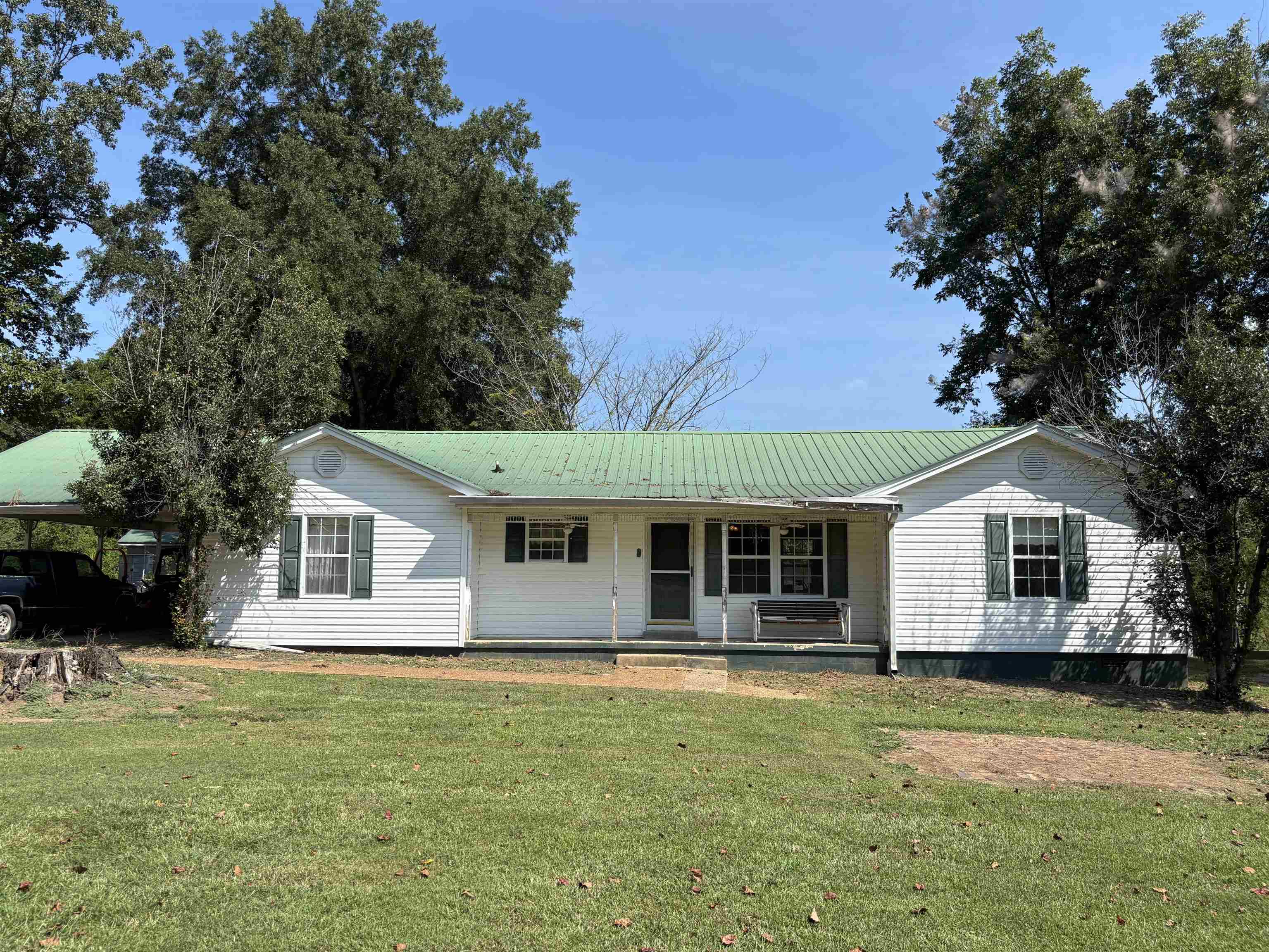5995 Bobbitt Rd Property Photo 1