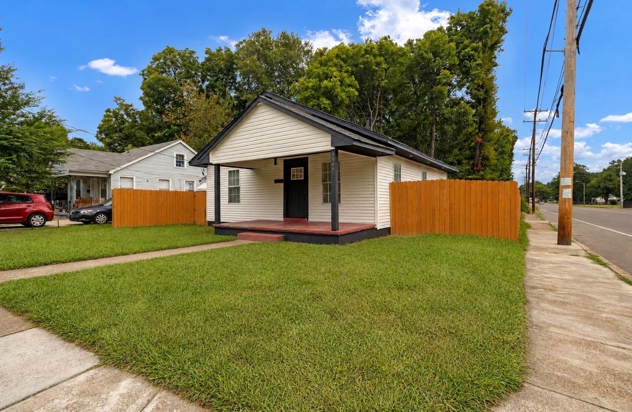 3468 Mayflower Ave Property Photo 2