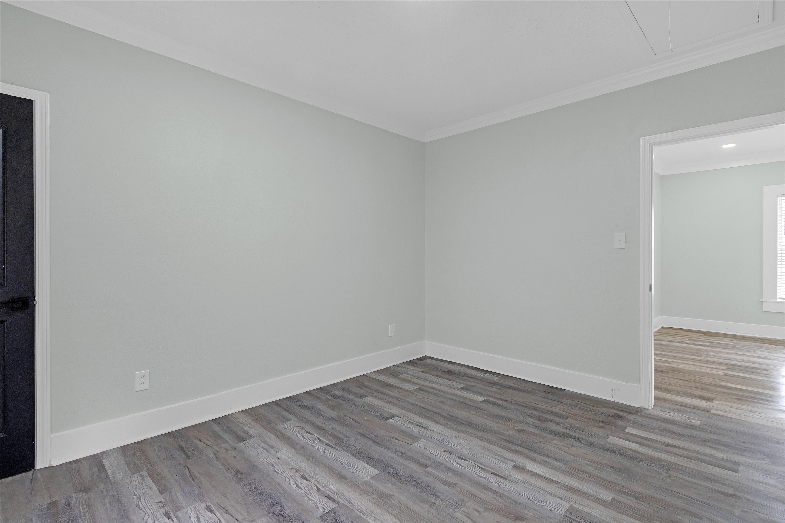3468 Mayflower Ave Property Photo 6