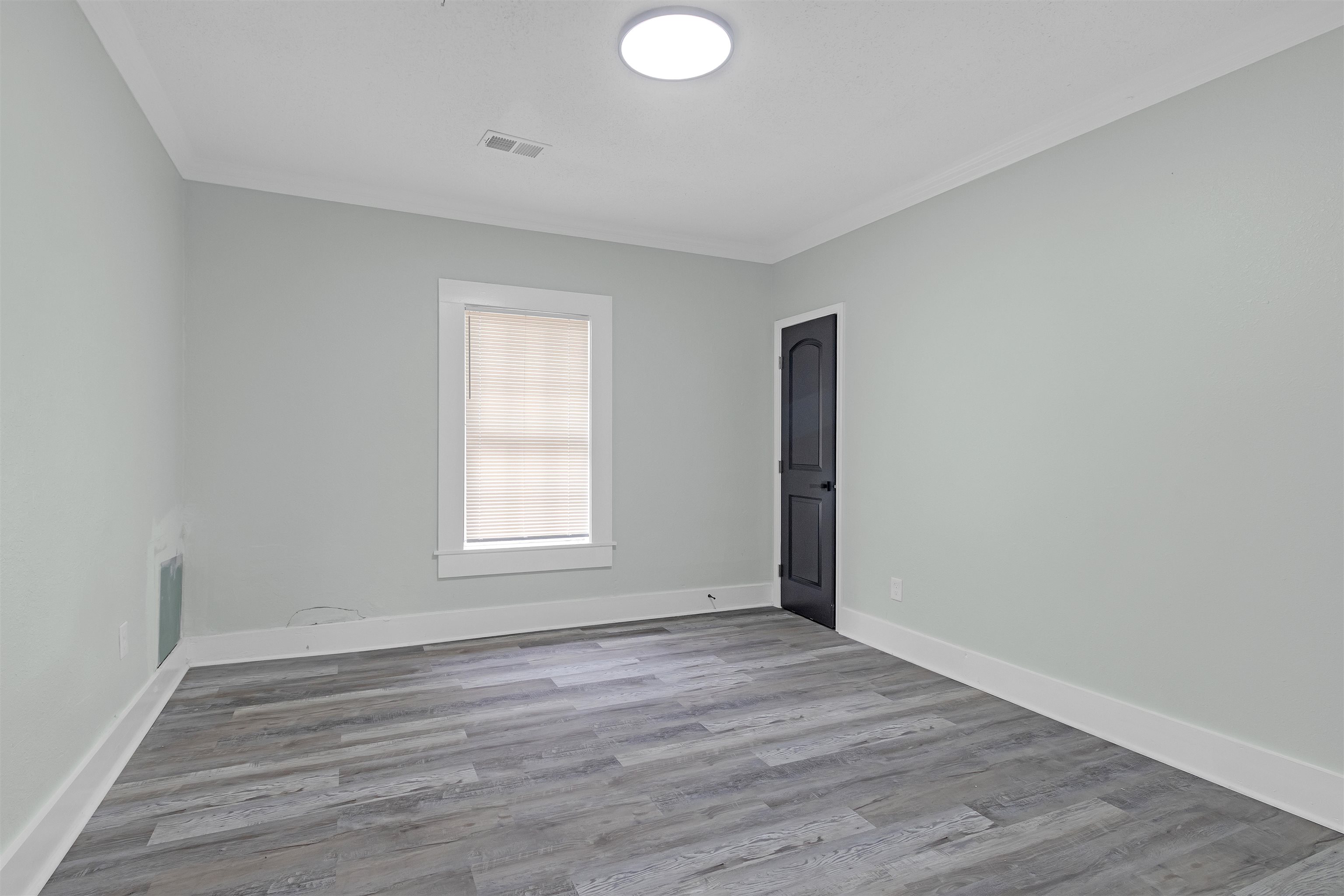 3468 Mayflower Ave Property Photo 7
