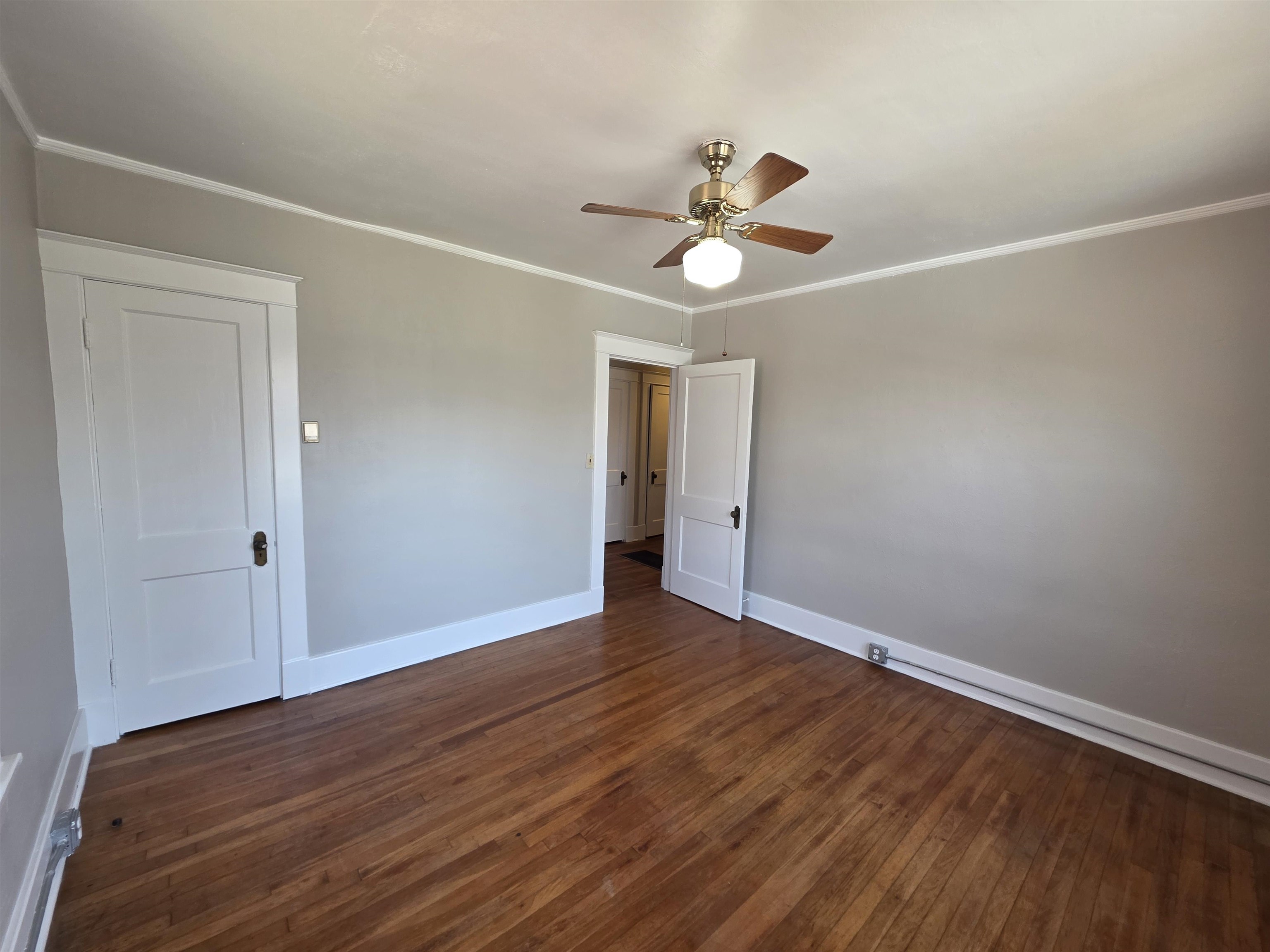 1404 Cameron St Property Photo 11