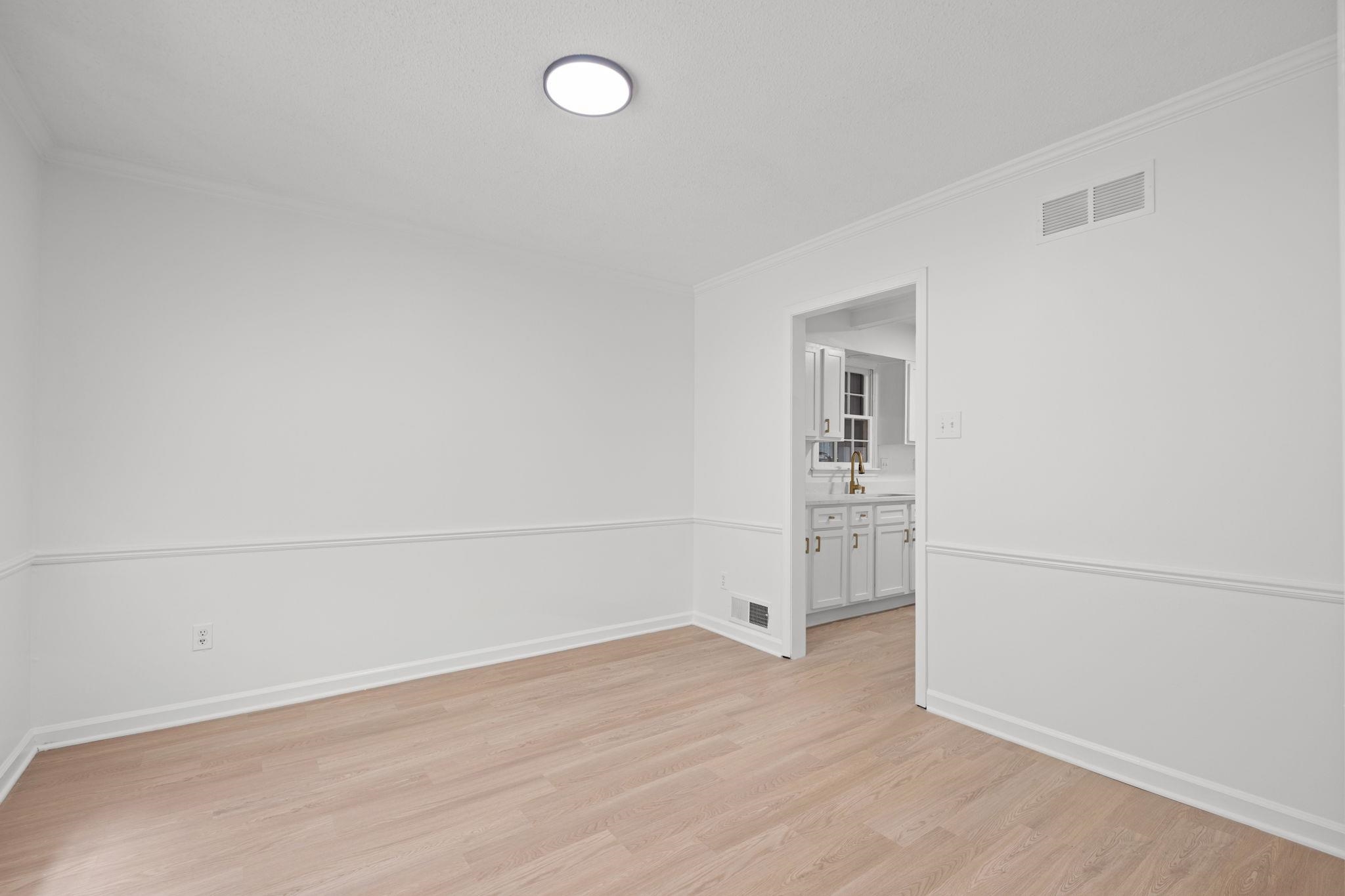 3085 Circle Gate Dr Property Photo 6