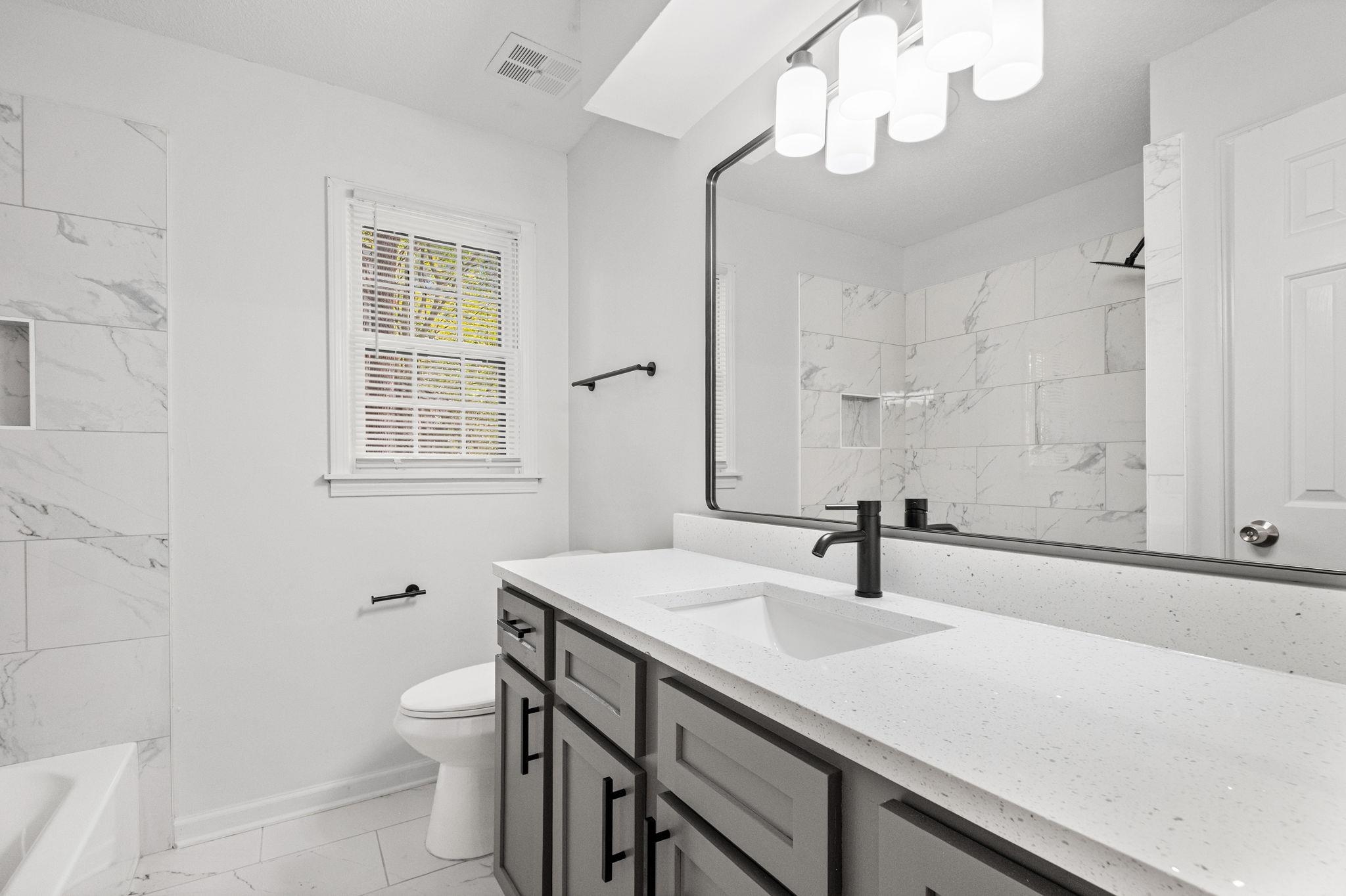 3085 Circle Gate Dr Property Photo 16