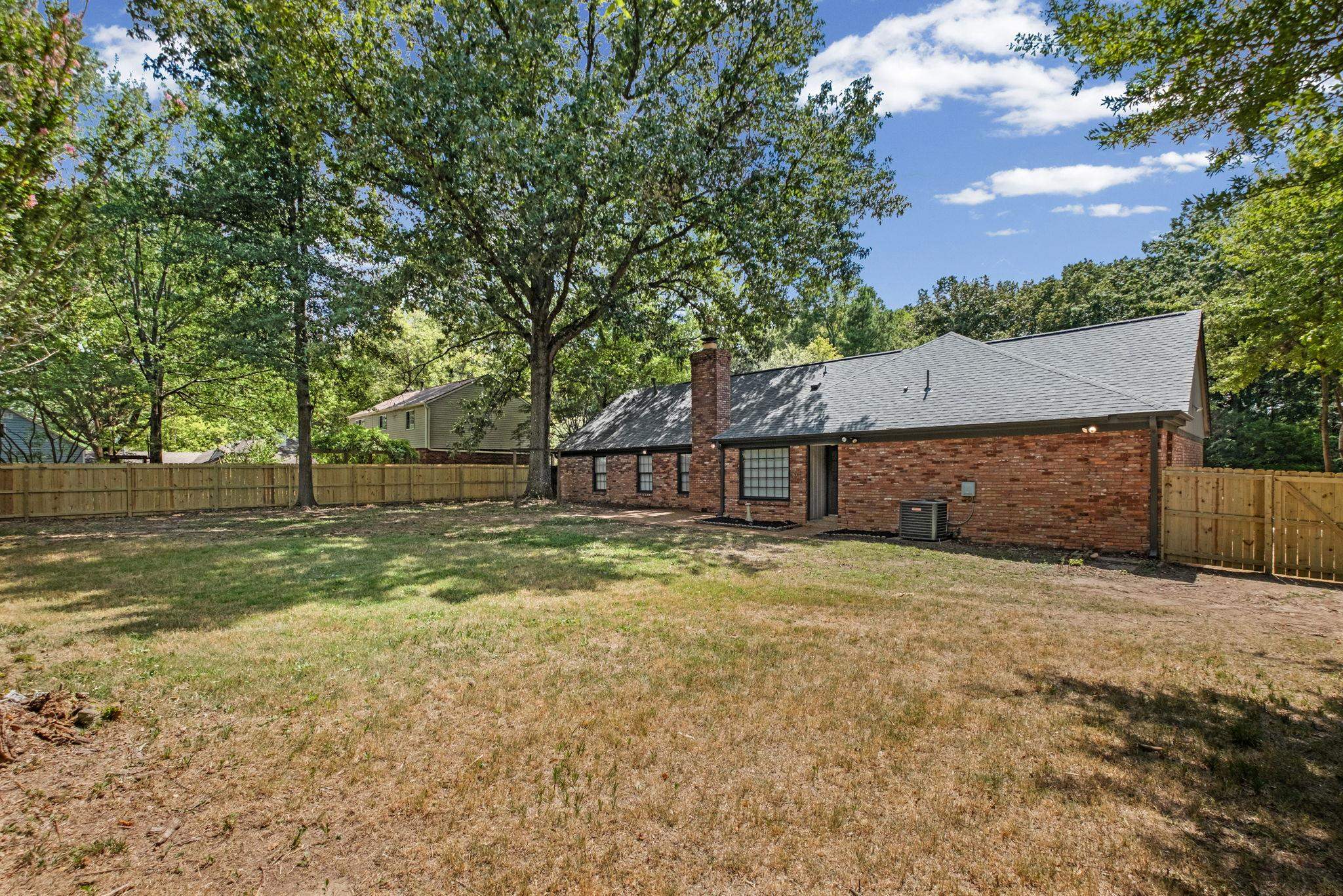 3085 Circle Gate Dr Property Photo 28