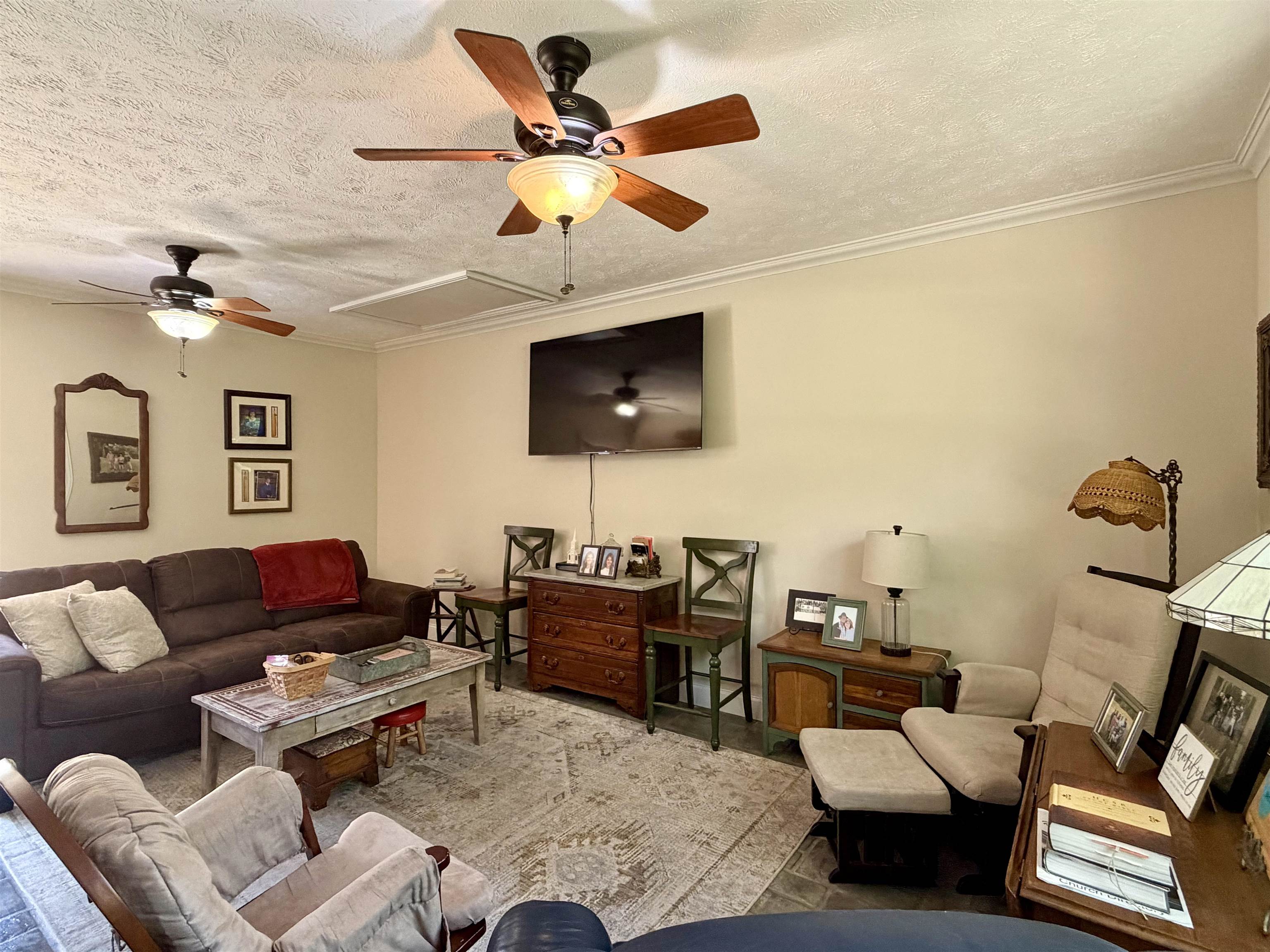 835 Twin View Cir Property Photo 17