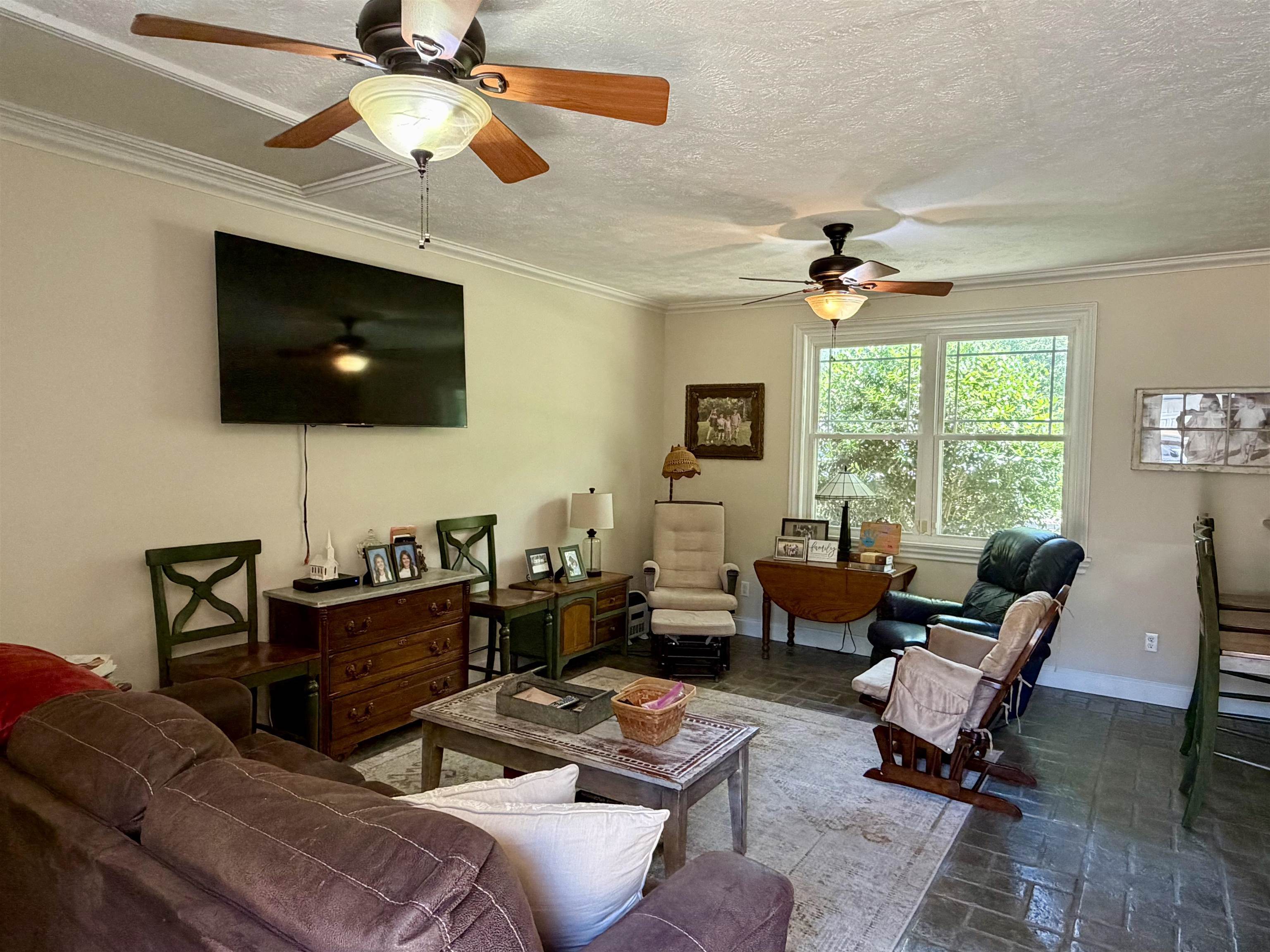 835 Twin View Cir Property Photo 18