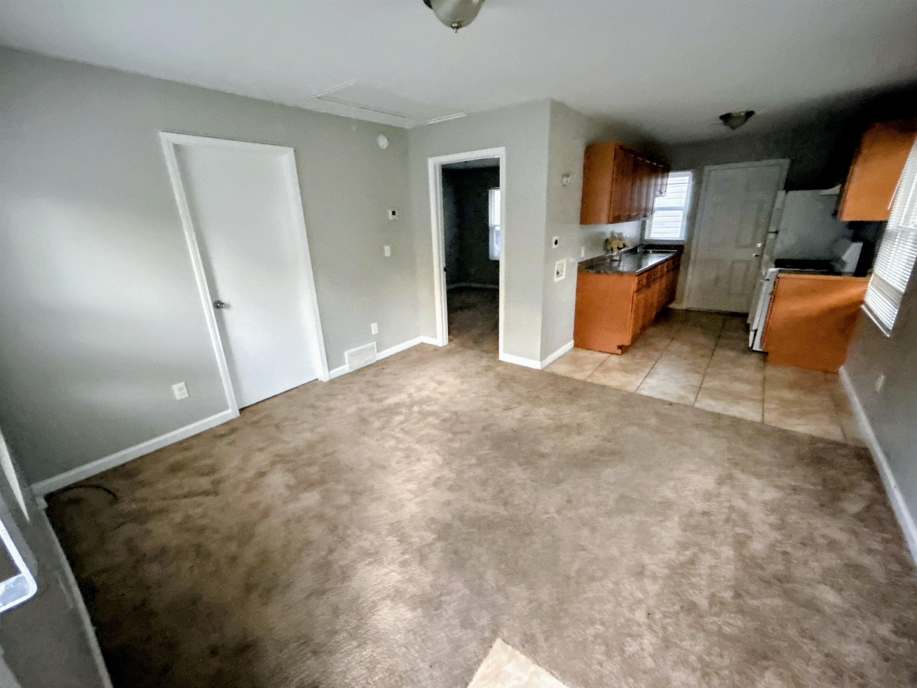 2457 Hale Ave Property Photo 7