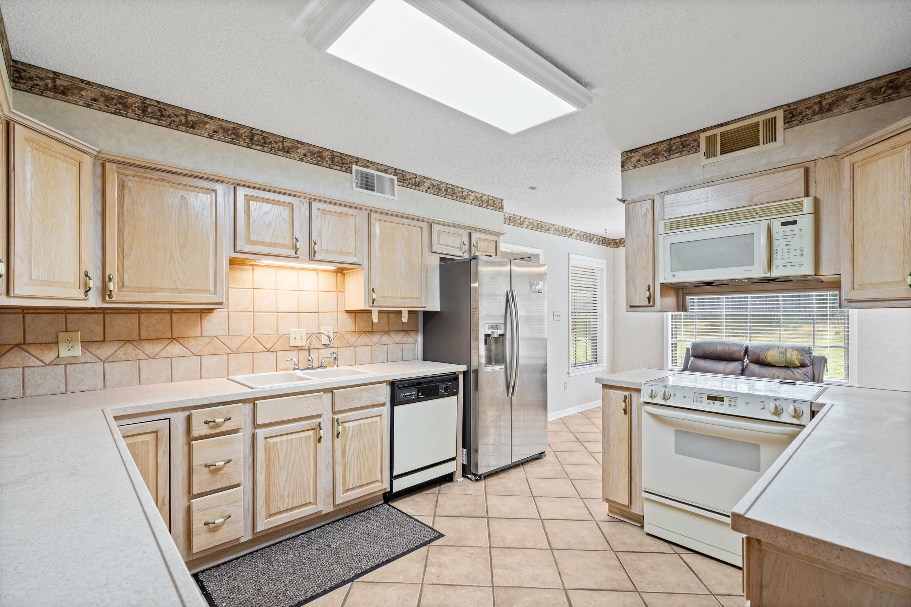 2956 Honey Tree Dr Property Photo 4