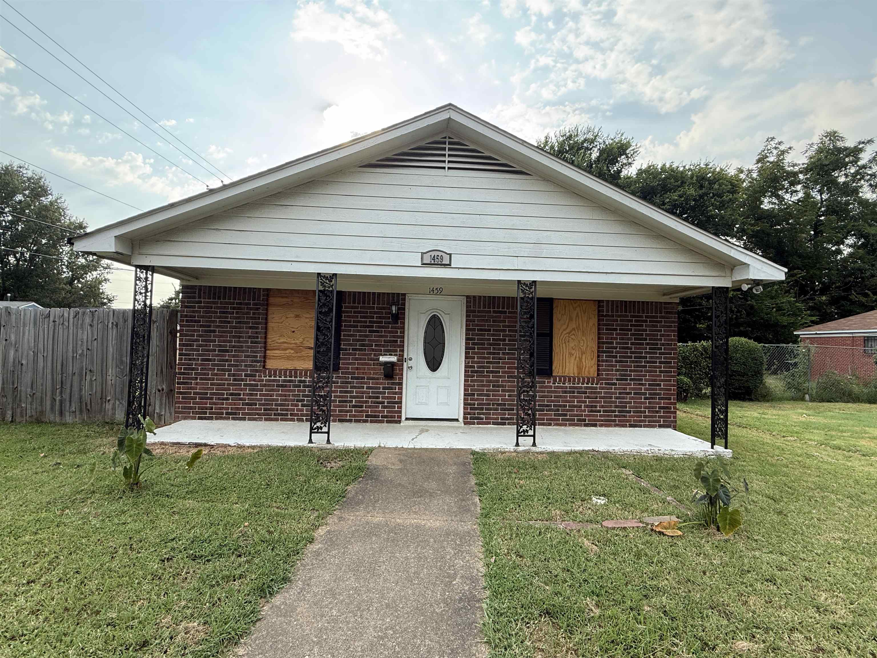 1459 HAMILTON ST Property Photo 1