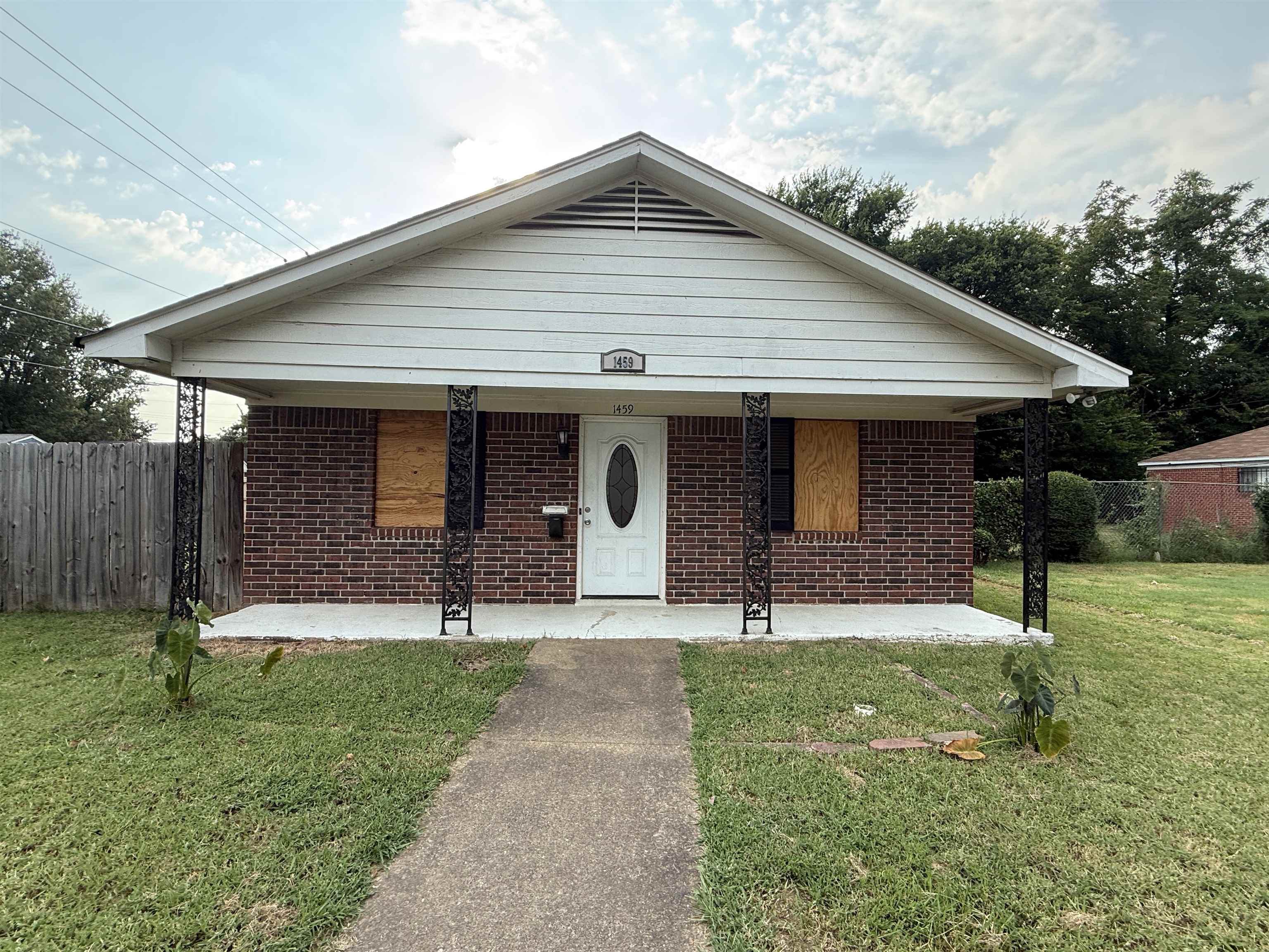 1459 Hamilton St Property Photo 6