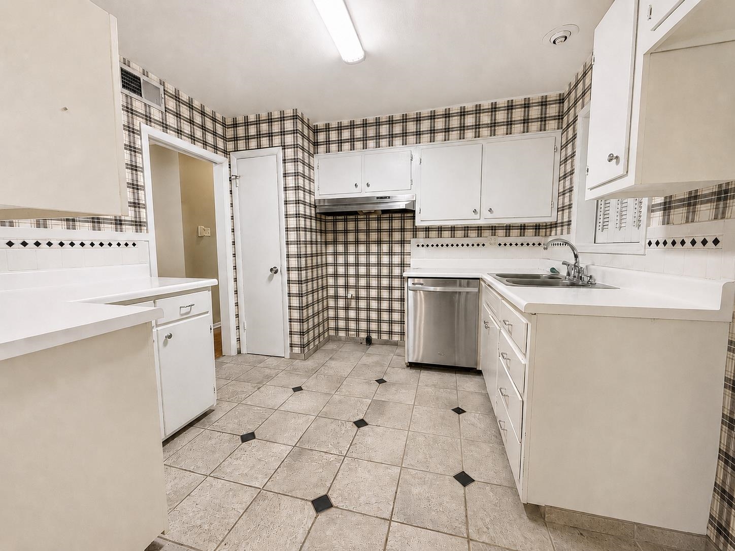 4184 Lansford Dr Property Photo 15