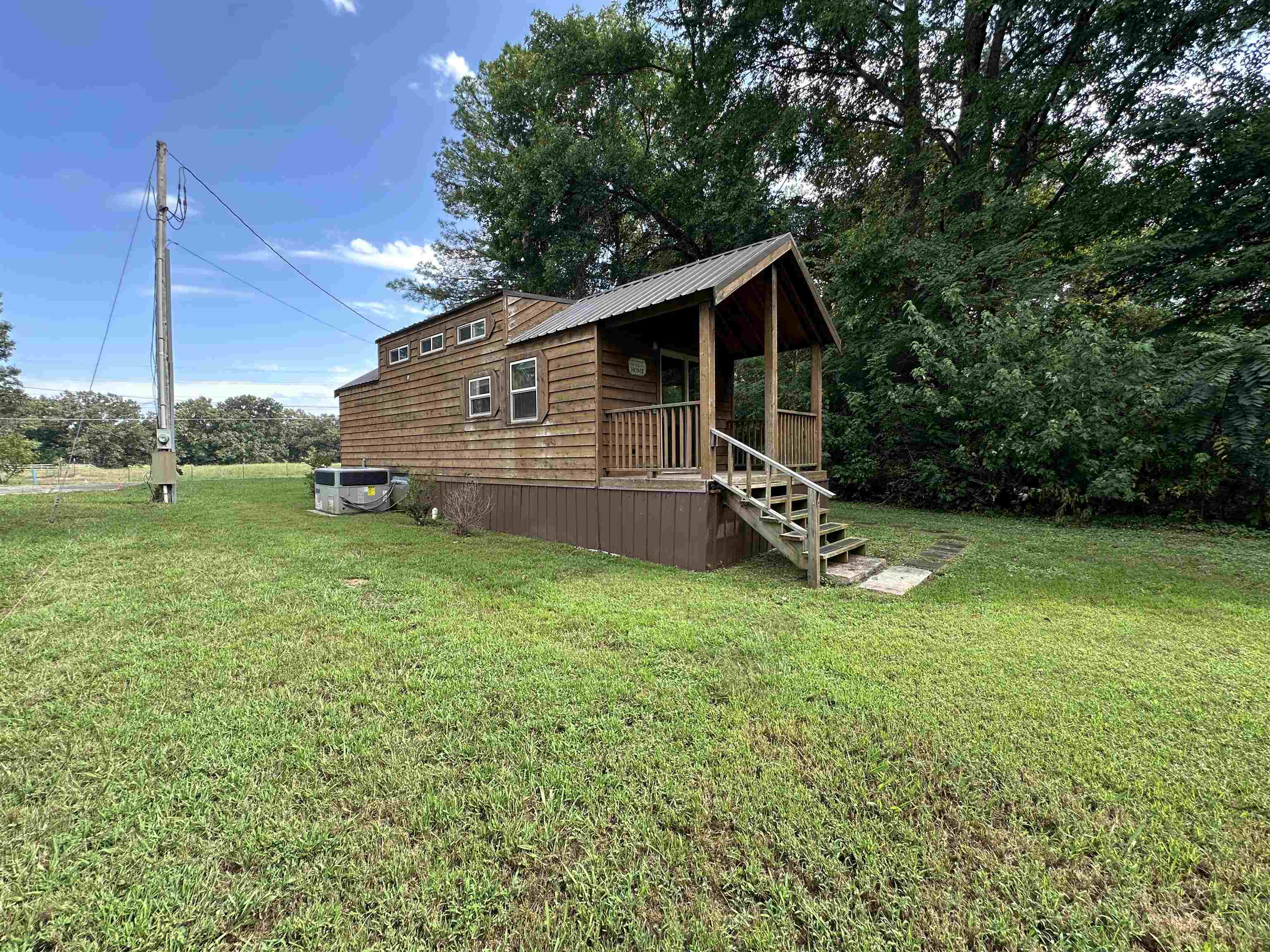 5735 Railroad St Property Photo 1