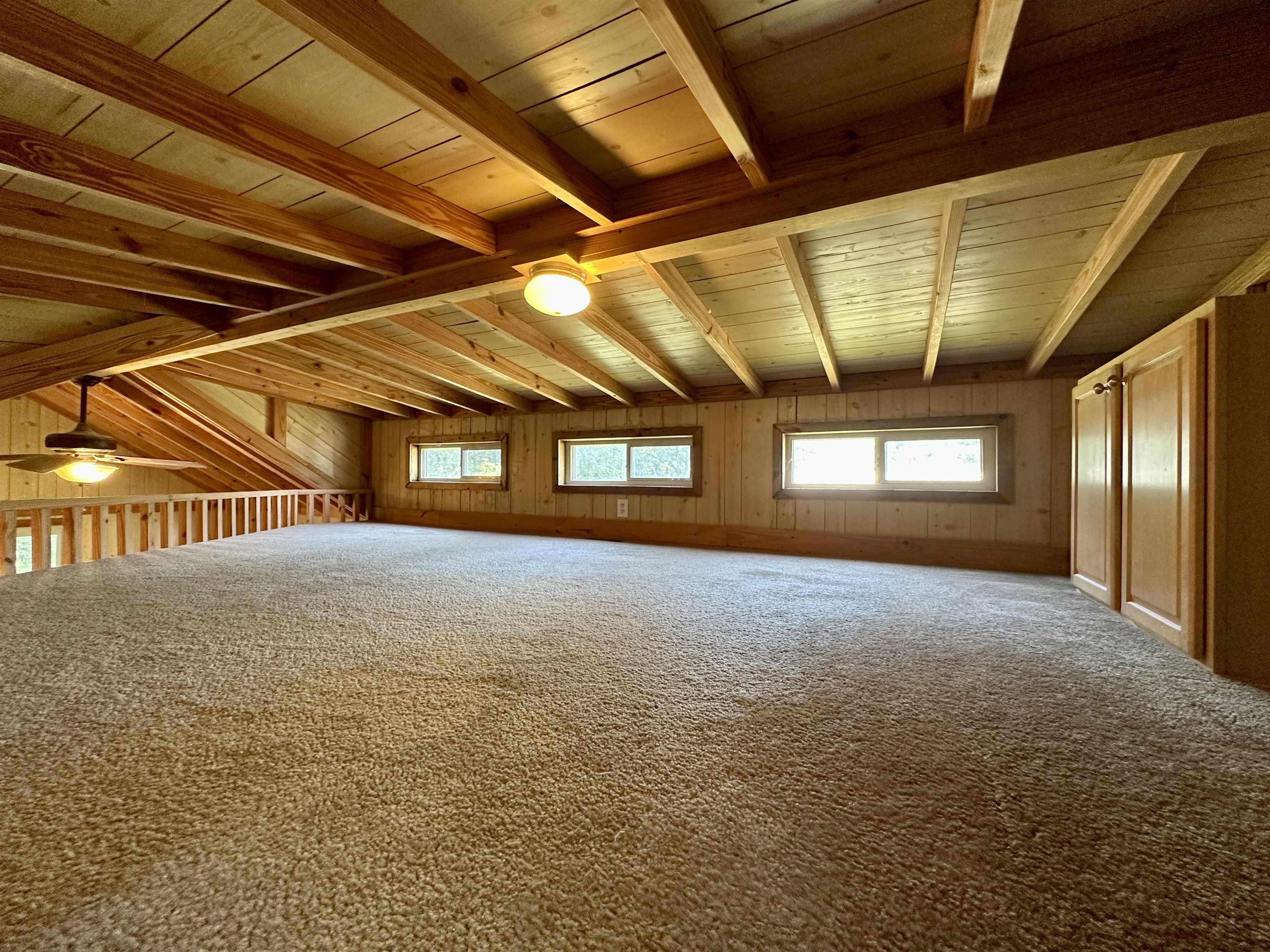 5735 Railroad St Property Photo 12