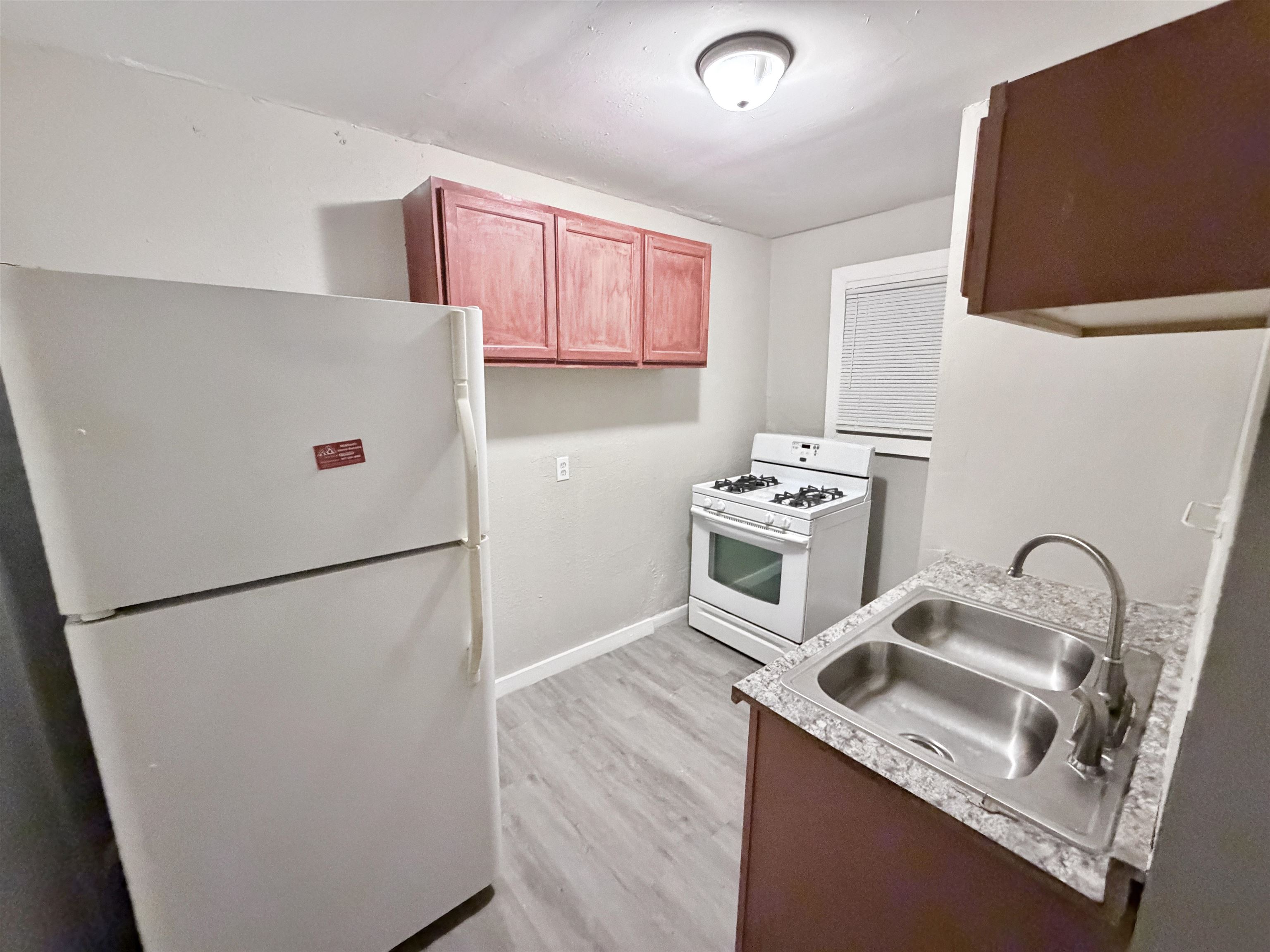 3100 Travis Rd Property Photo 4