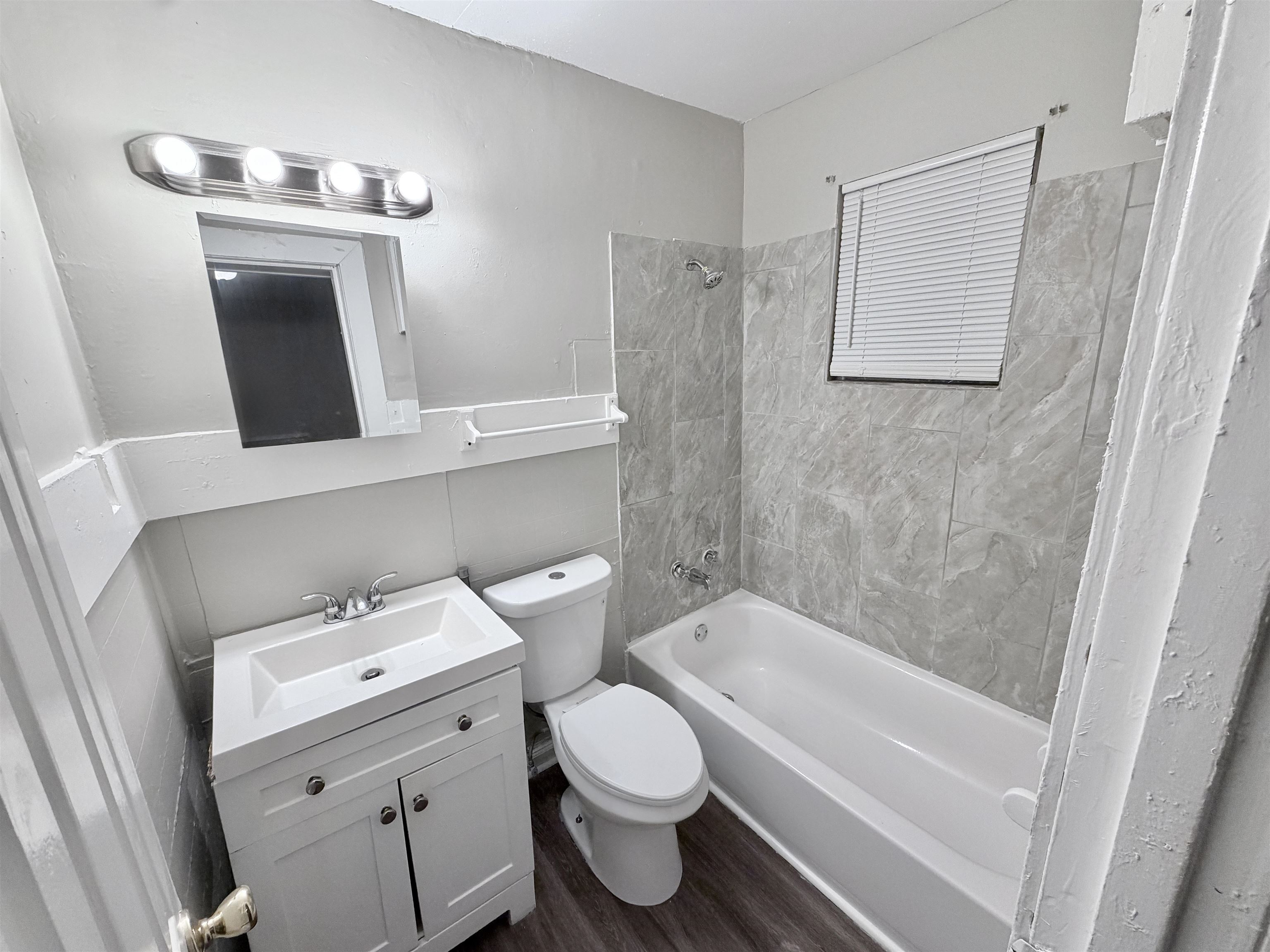 3100 Travis Rd Property Photo 6