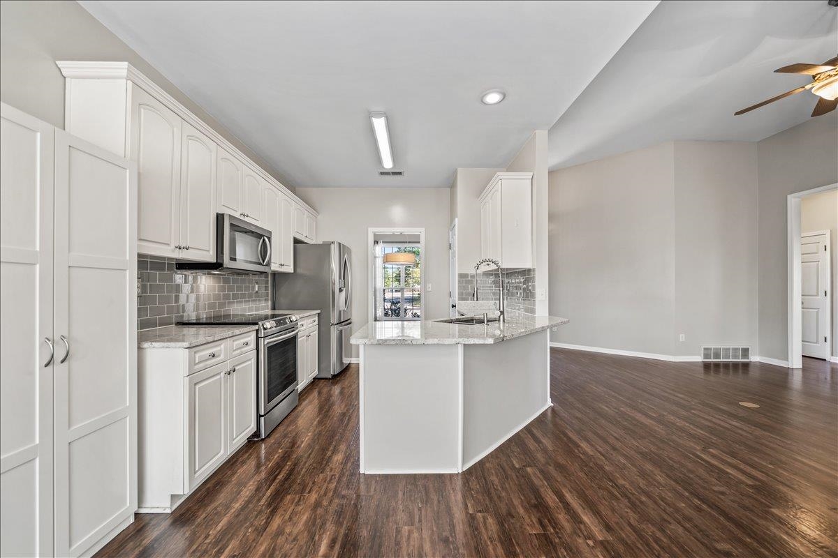 10461 Ashboro Dr Property Photo 16