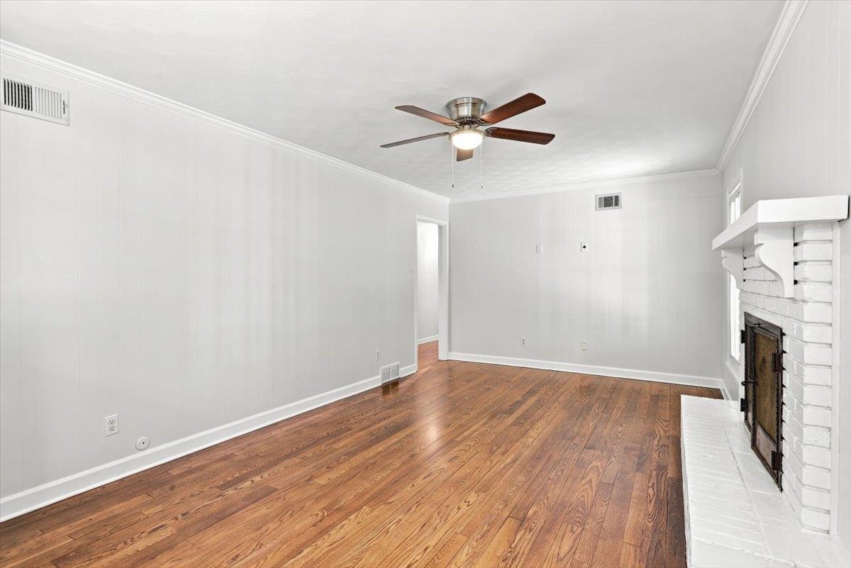 1571 Arcadia St Property Photo 10