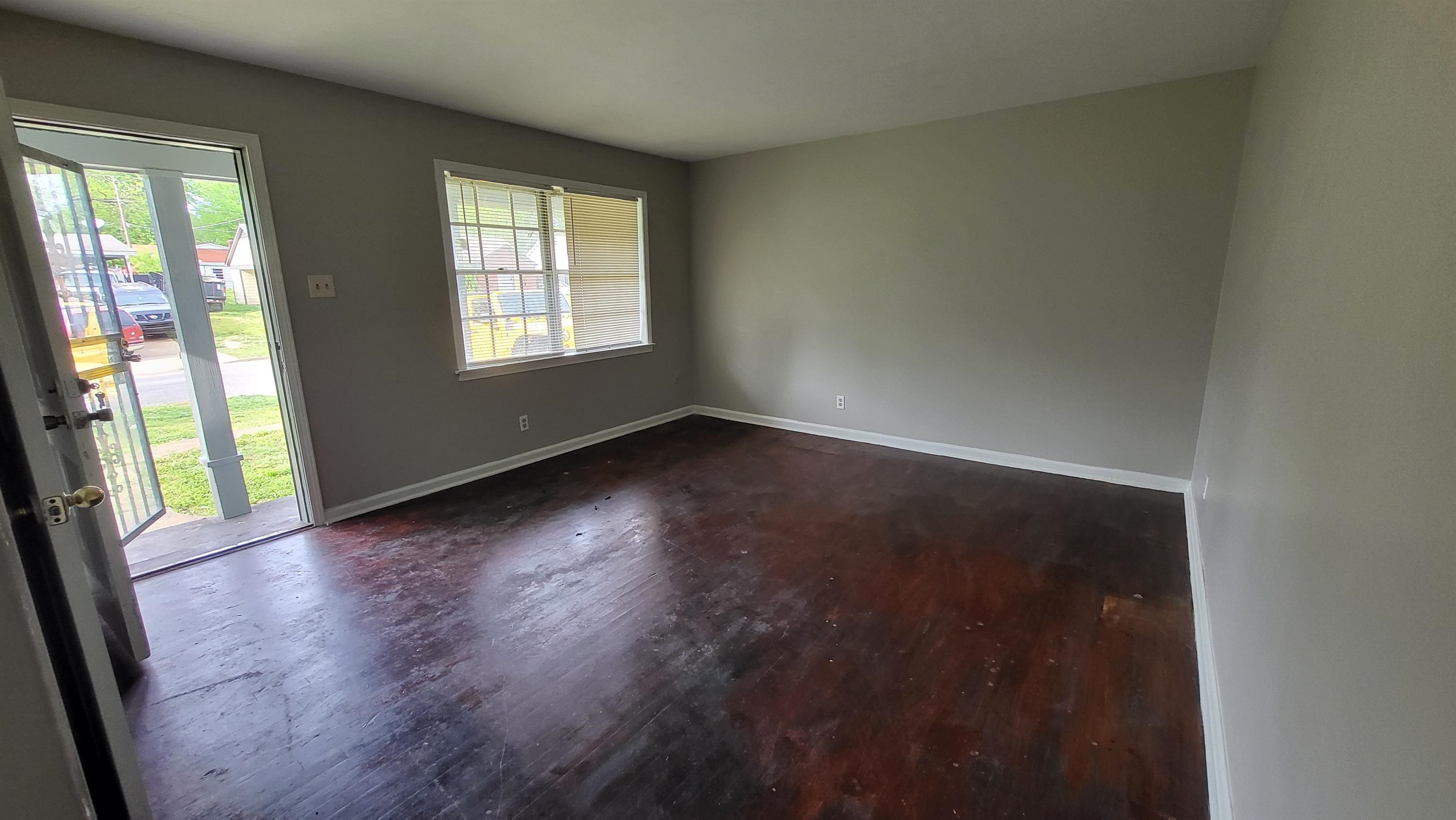 4697 Grecco Dr Property Photo 2