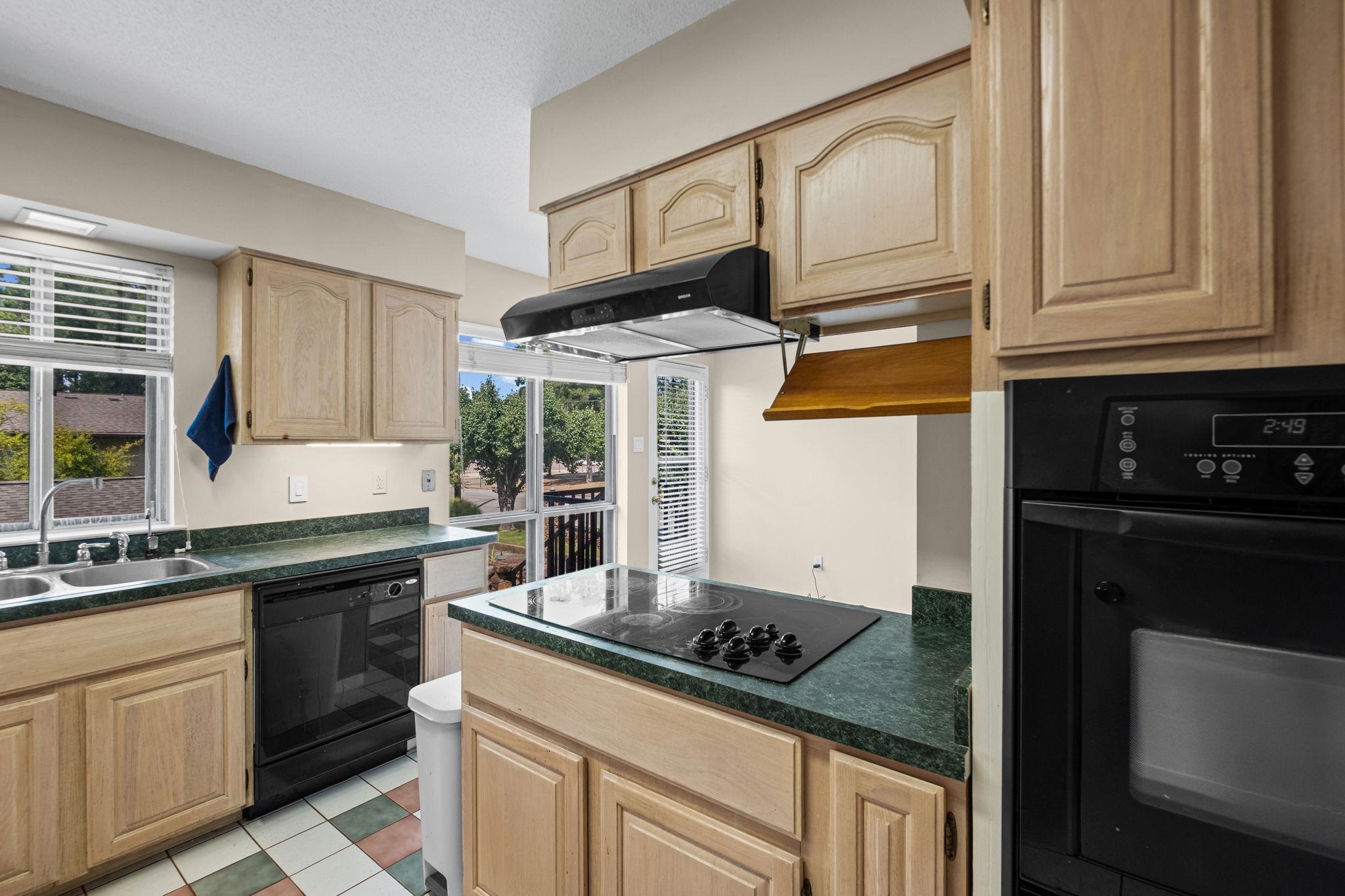 439 S Perkins Rd 439-2 Property Photo 5