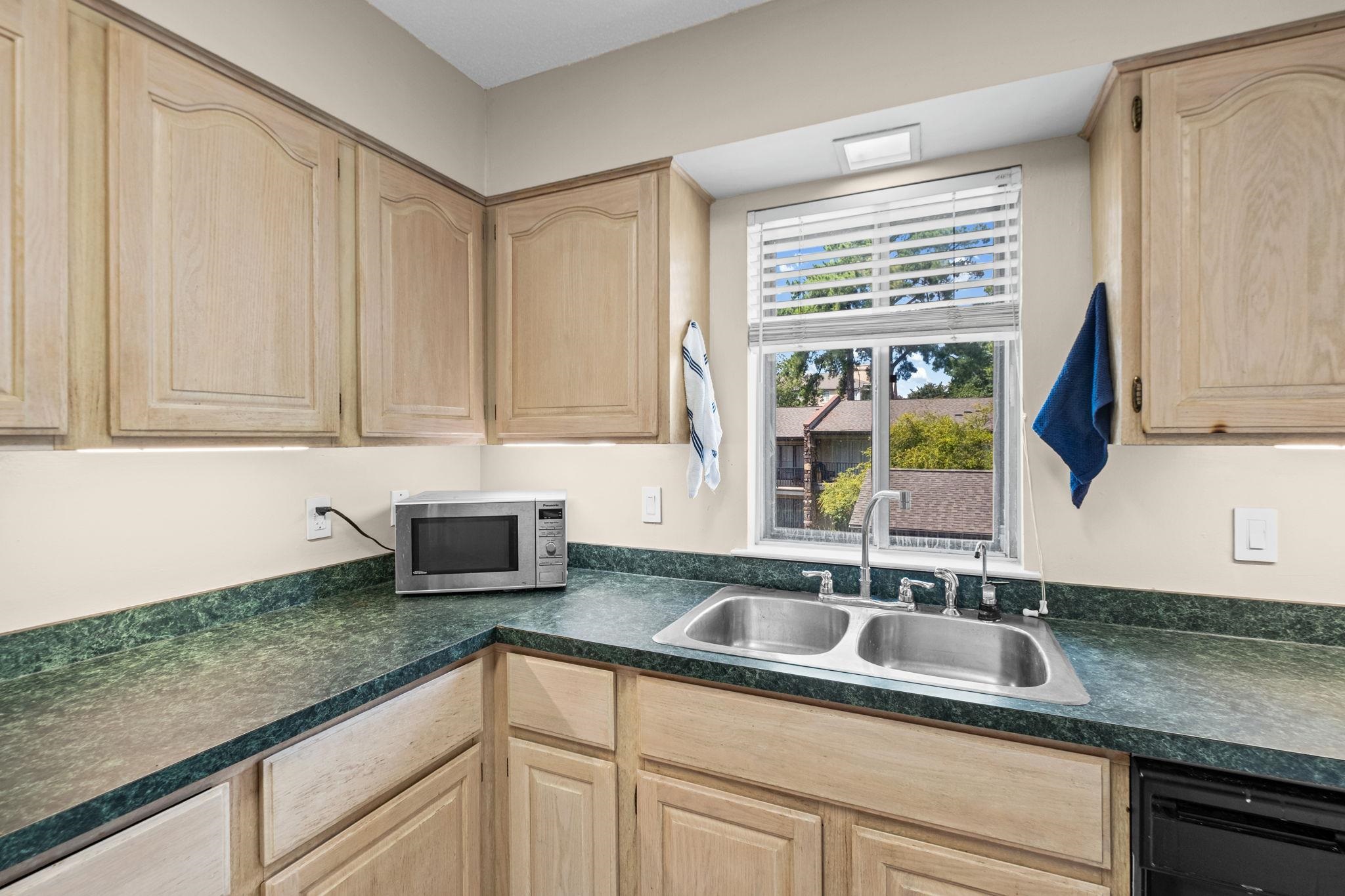439 S Perkins Rd 439-2 Property Photo 6